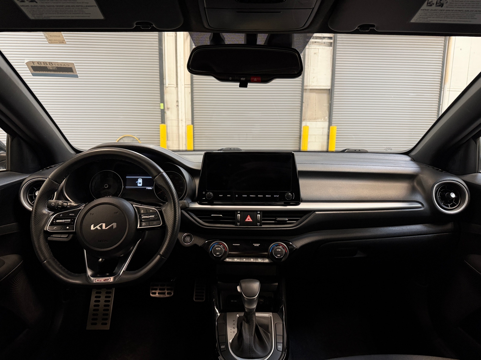 Thumbnail: 2023 Kia Forte - 3