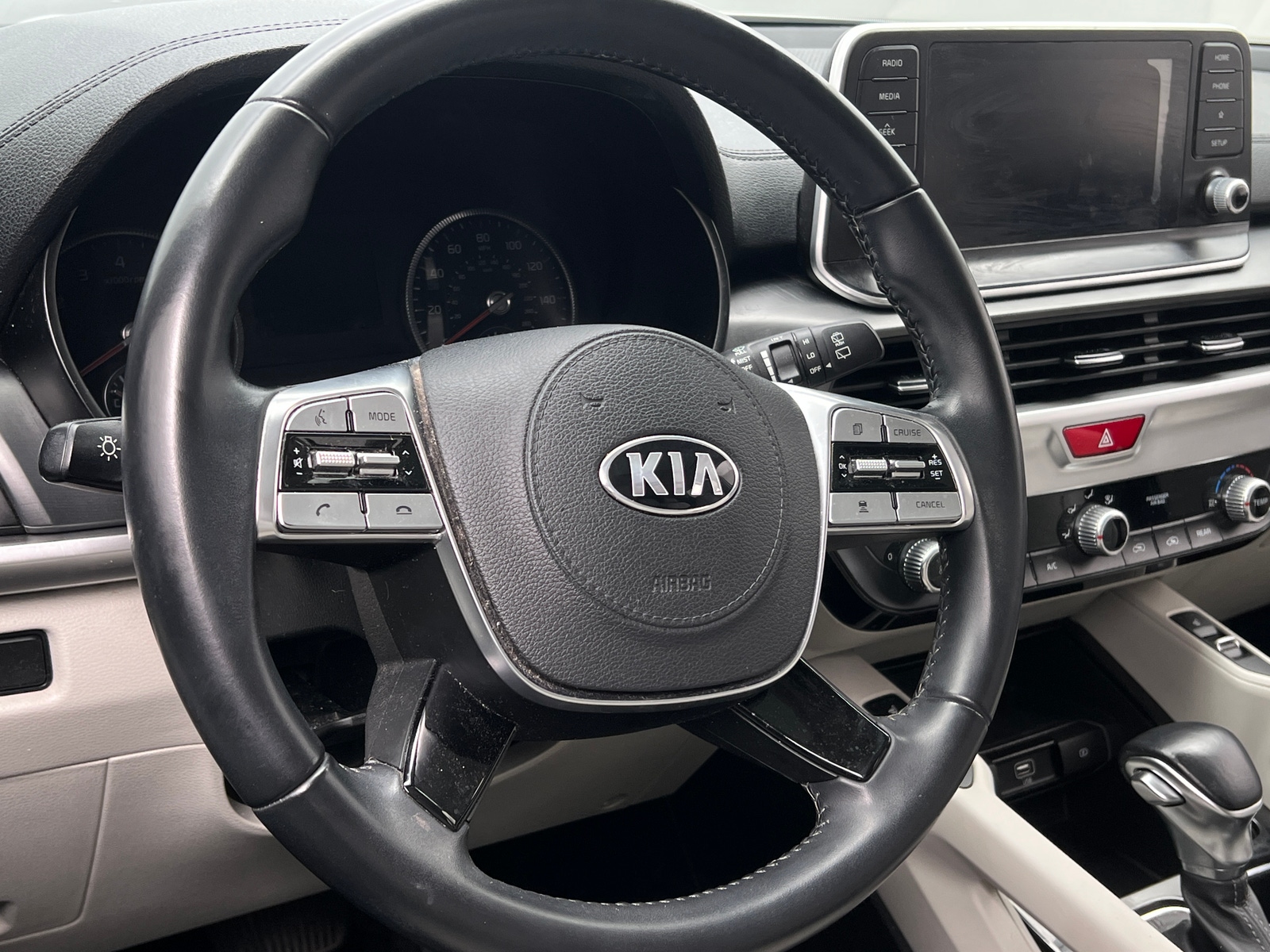 Thumbnail: 2020 Kia Telluride - 4