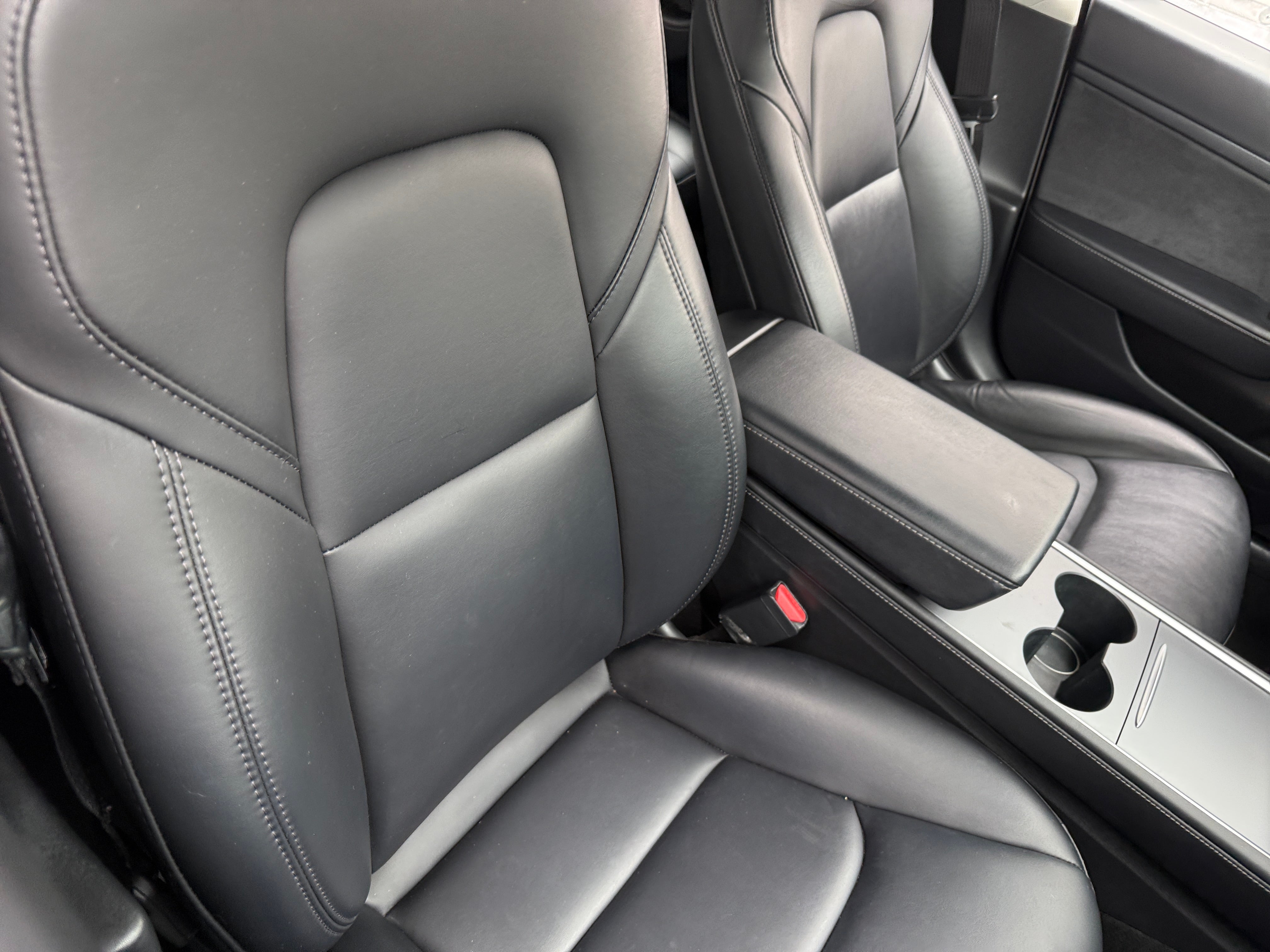 Used 2021 Tesla Model 3 Base with VIN 5YJ3E1EA0MF919641 for sale in Oak Creek, WI