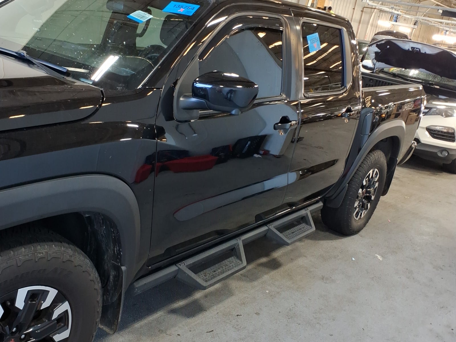 2022 Nissan Frontier Crew Cab 4x4 Pro-4x Auto