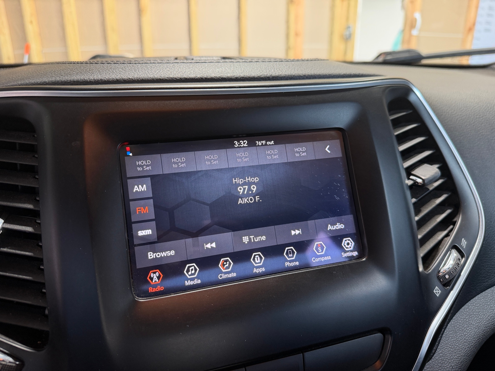 Thumbnail: 2019 Jeep Cherokee - 4