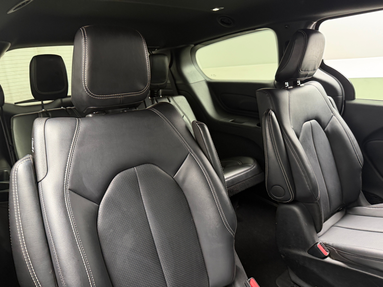 Thumbnail: 2024 Chrysler Pacifica - 5