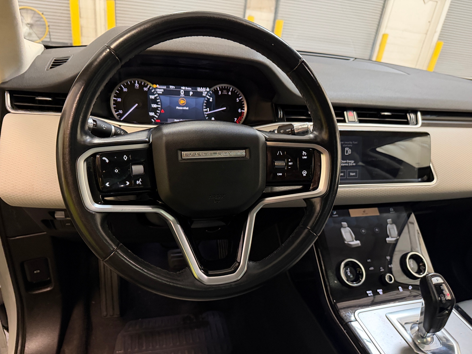 Thumbnail: 2022 Land Rover Range Rover Evoque - 4