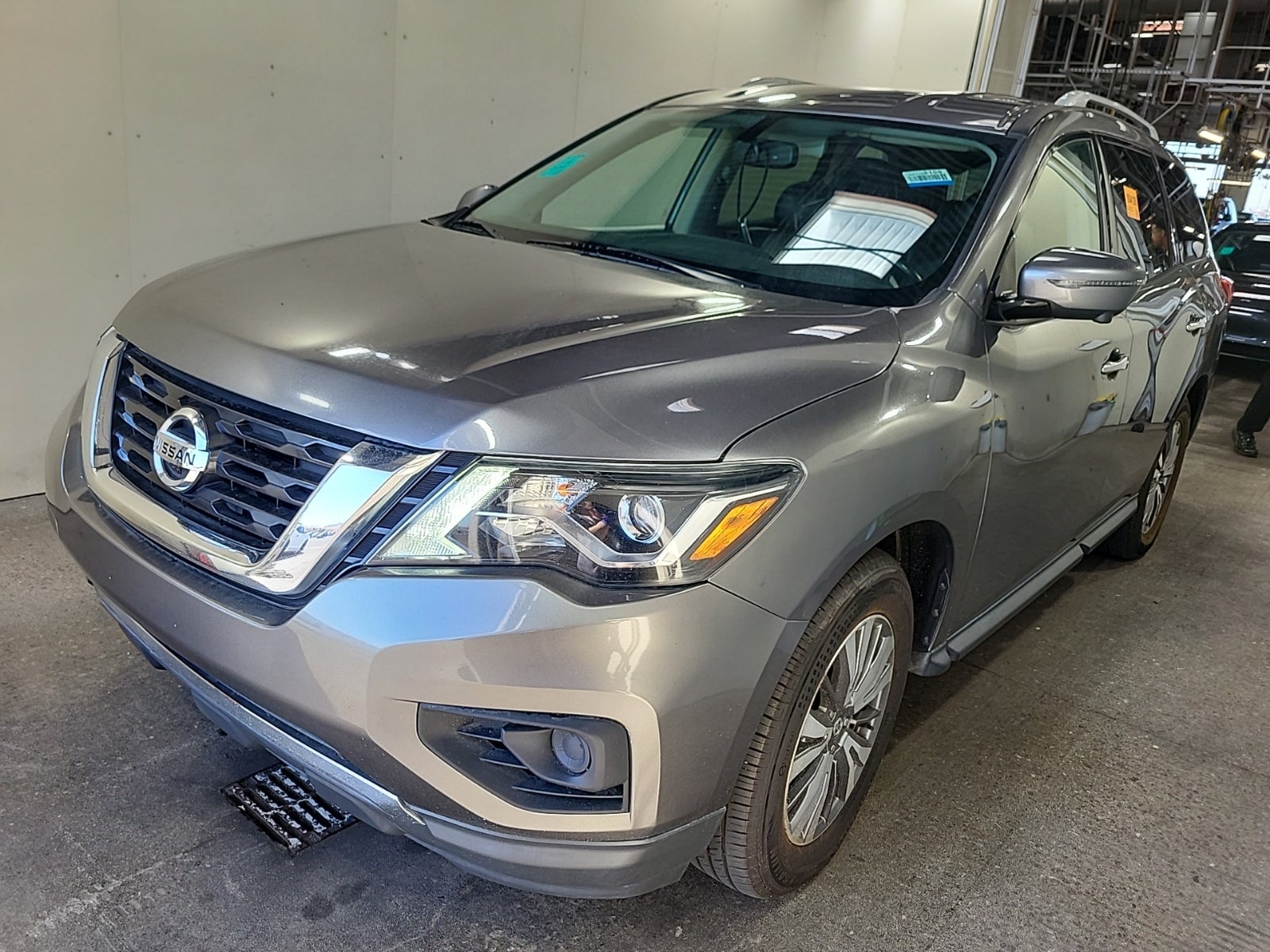 2019 Nissan Pathfinder SL