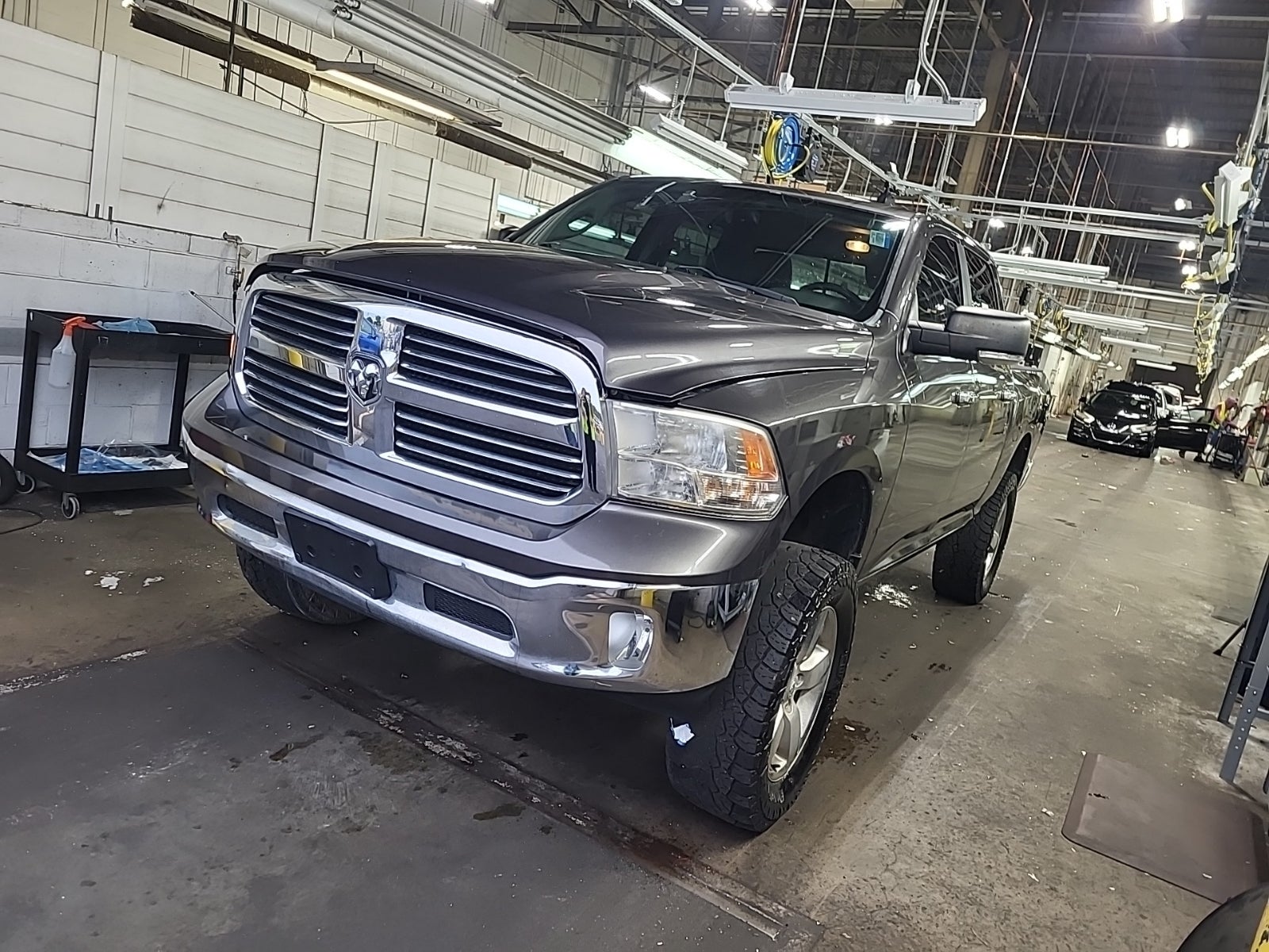 2014 Ram 1500 4WD Crew Cab 140.5" Big Horn