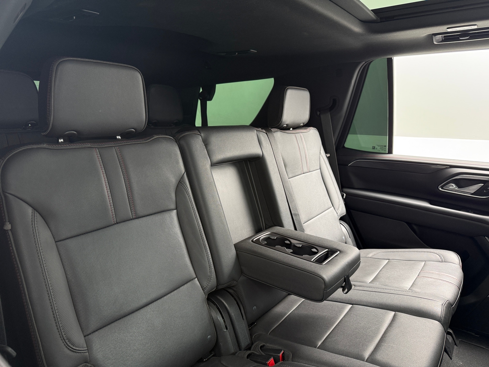 Thumbnail: 2023 Chevrolet Tahoe - 5