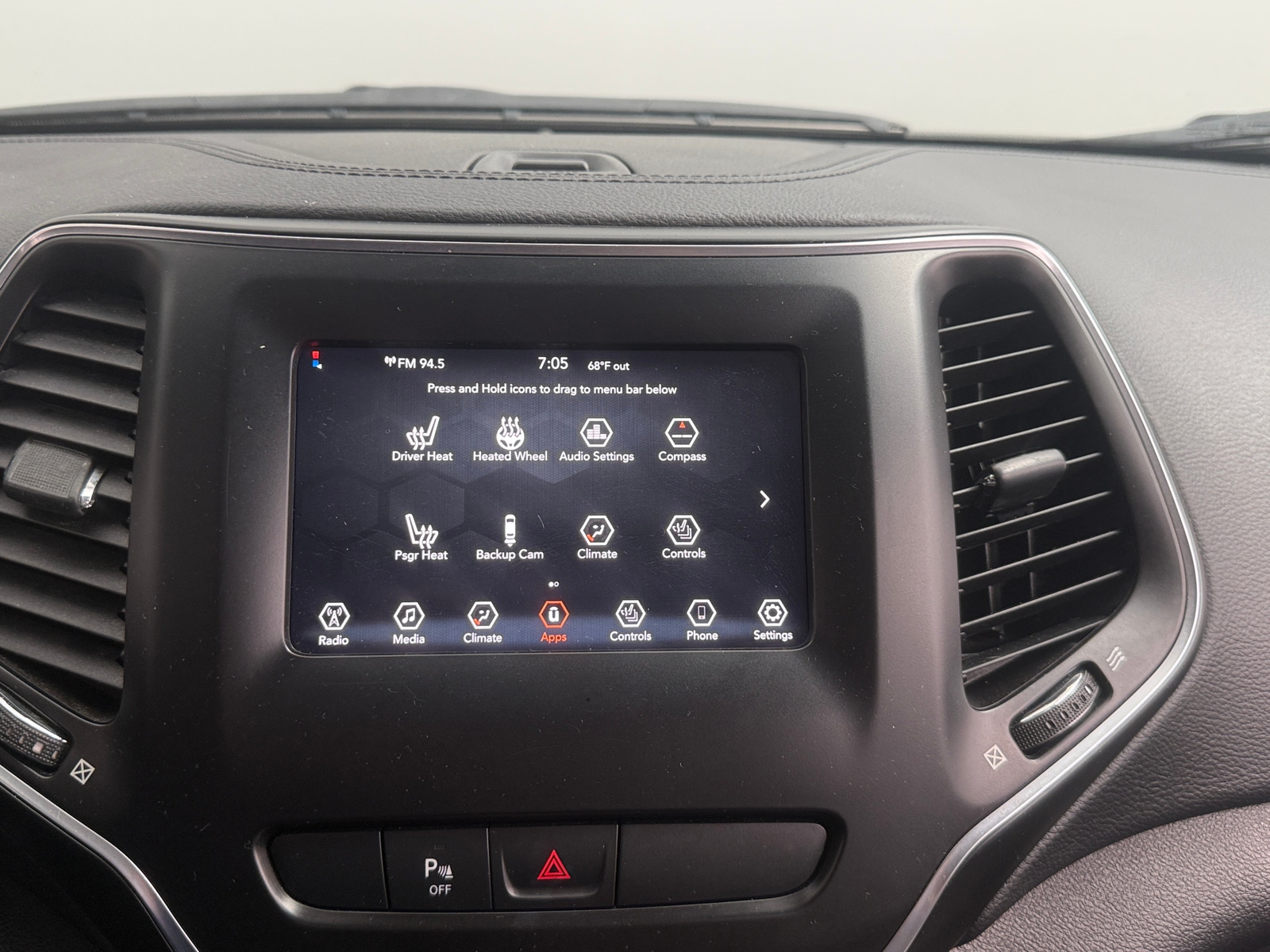Thumbnail: 2019 Jeep Cherokee - 4