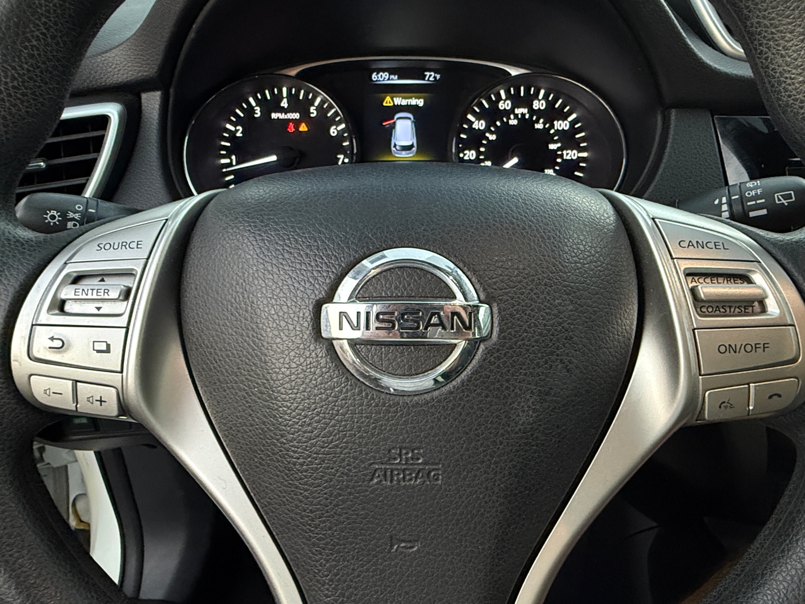 Thumbnail: 2016 Nissan Rogue - 5