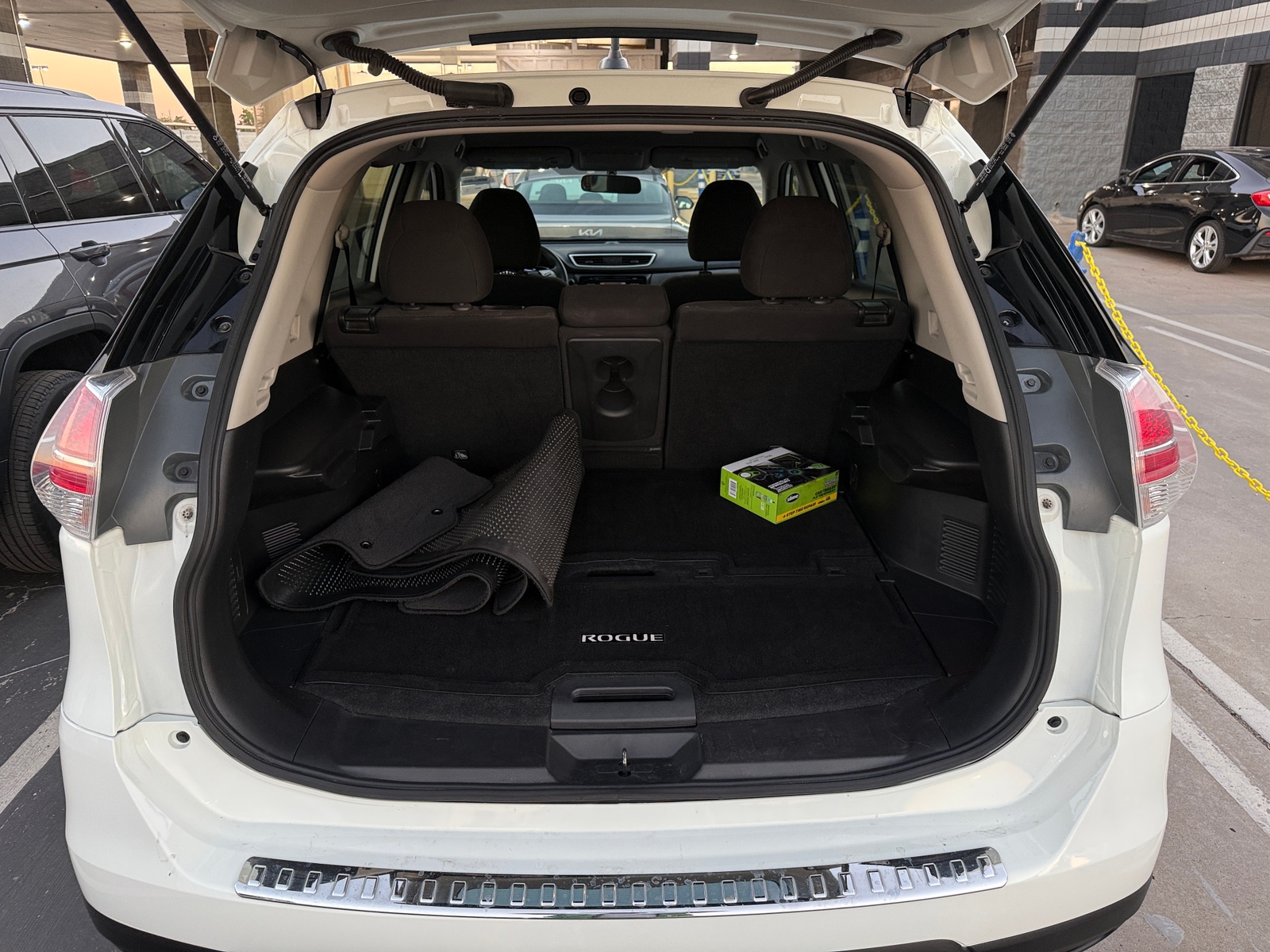 Thumbnail: 2016 Nissan Rogue - 7