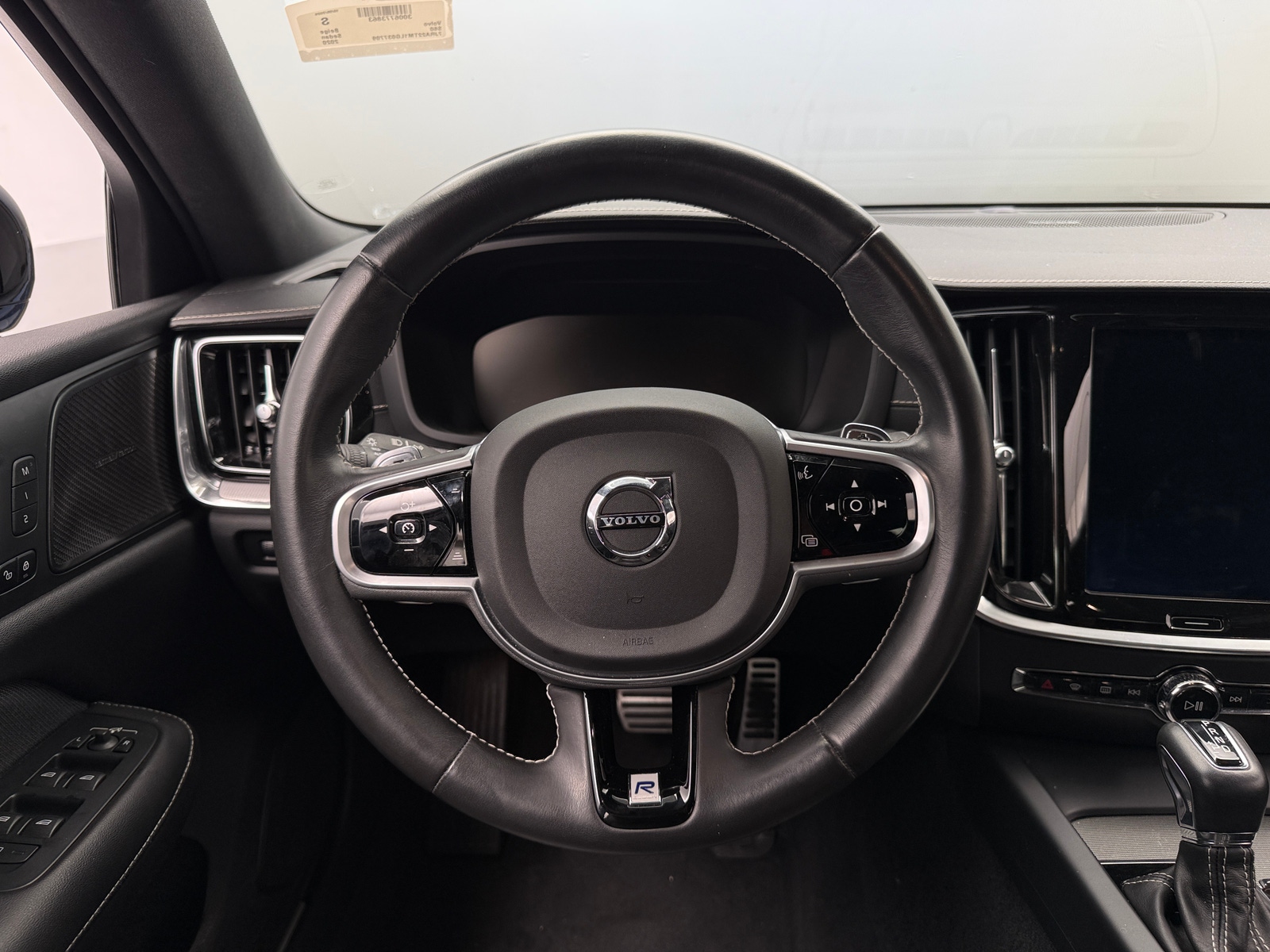 Thumbnail: 2020 Volvo S60 - 4