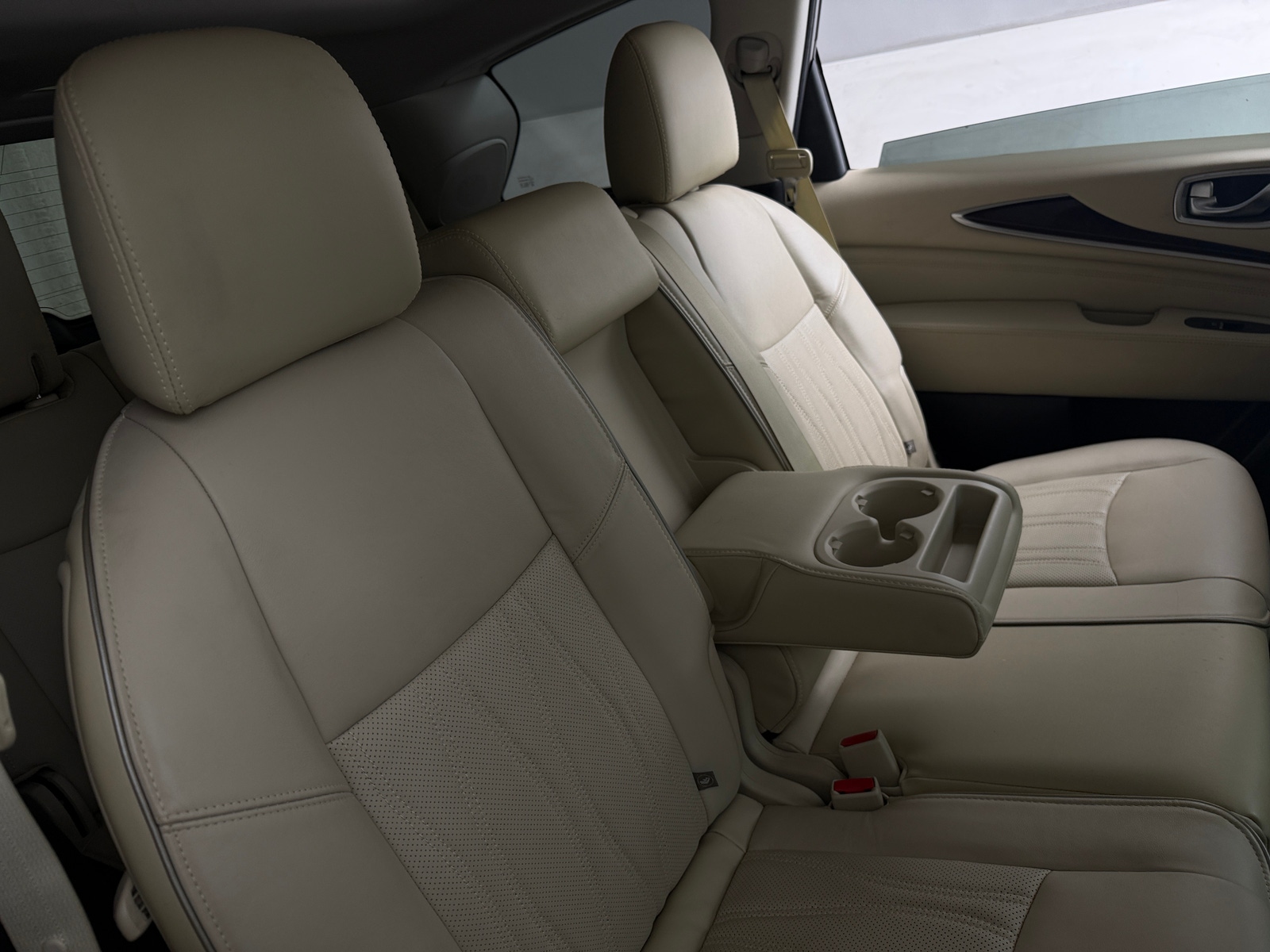 Thumbnail: 2017 INFINITI QX60 - 5