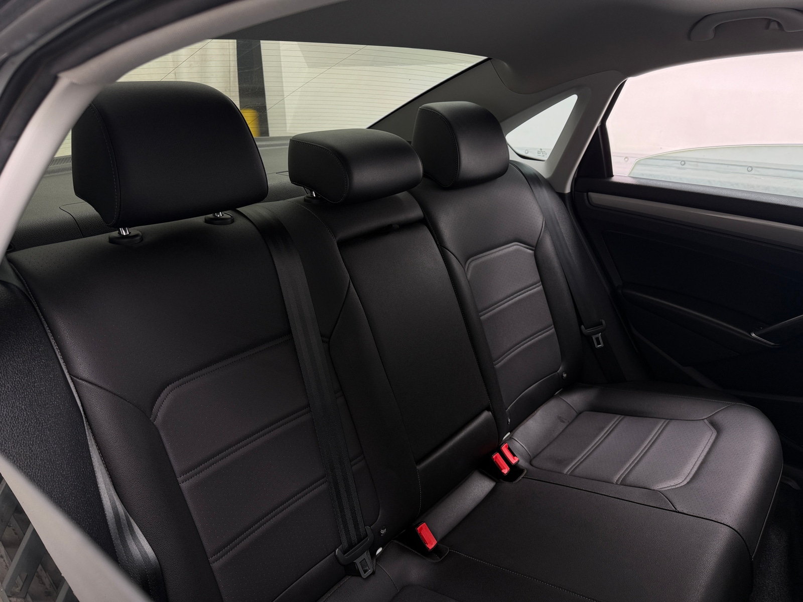 Thumbnail: 2021 Volkswagen Passat - 6