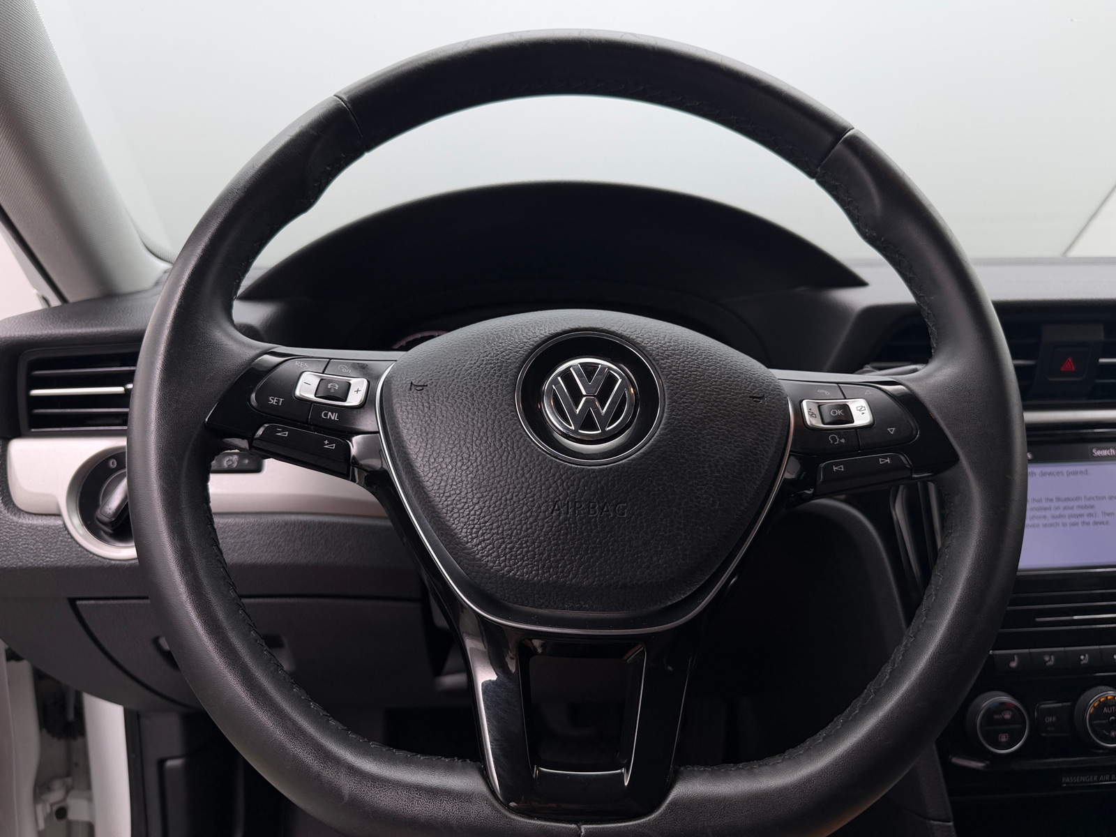 Thumbnail: 2021 Volkswagen Passat - 5