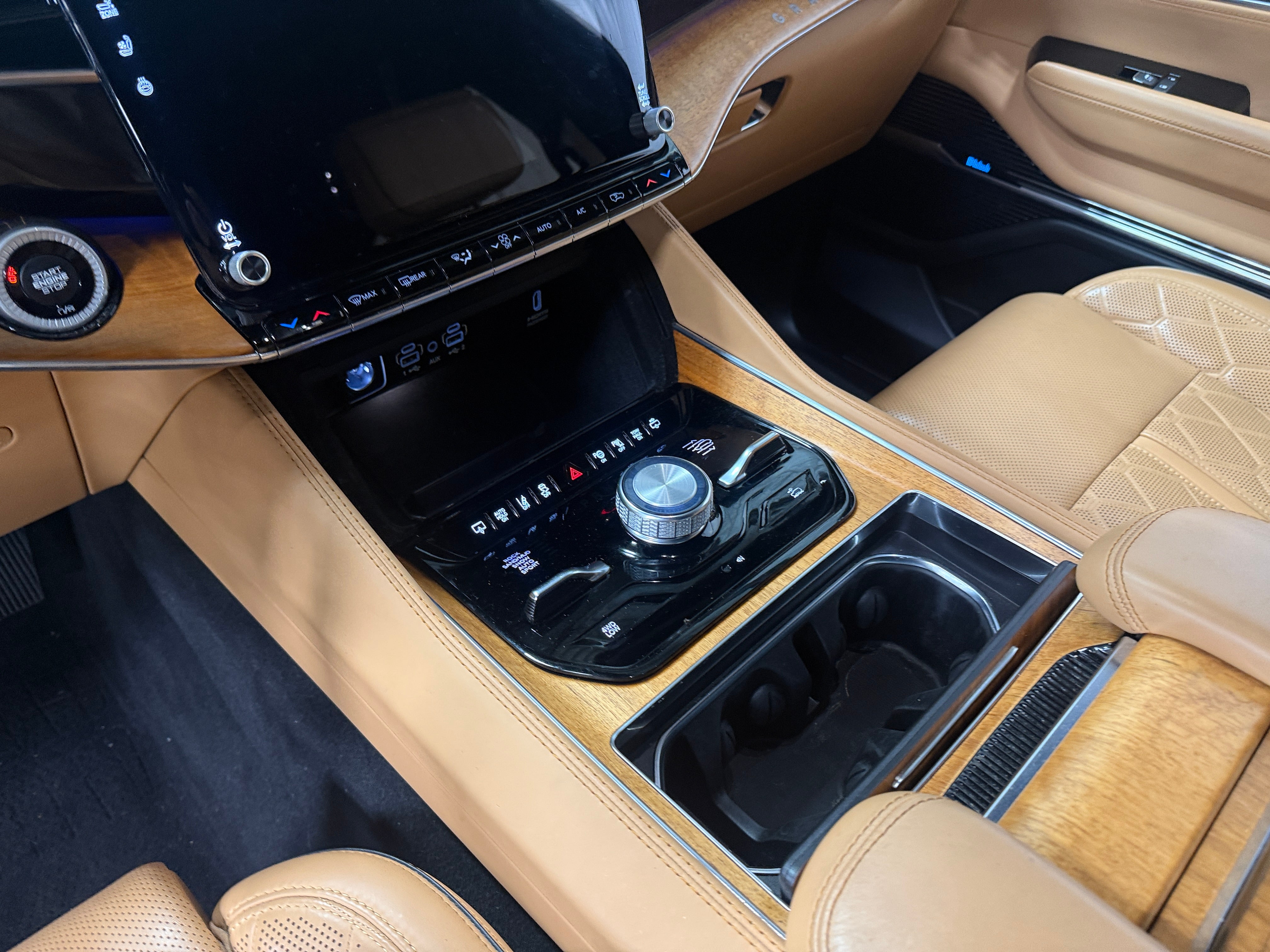 2022 Jeep Grand Wagoneer