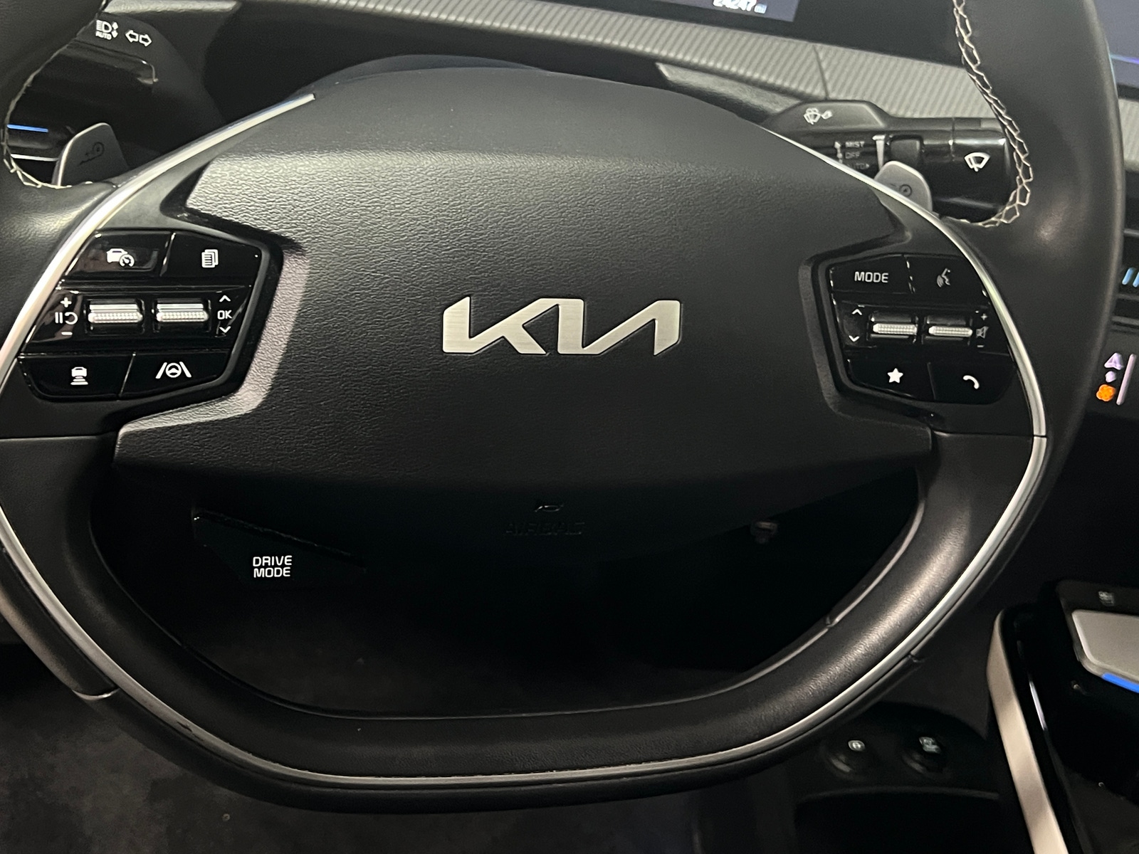 Thumbnail: 2024 Kia EV6 - 4
