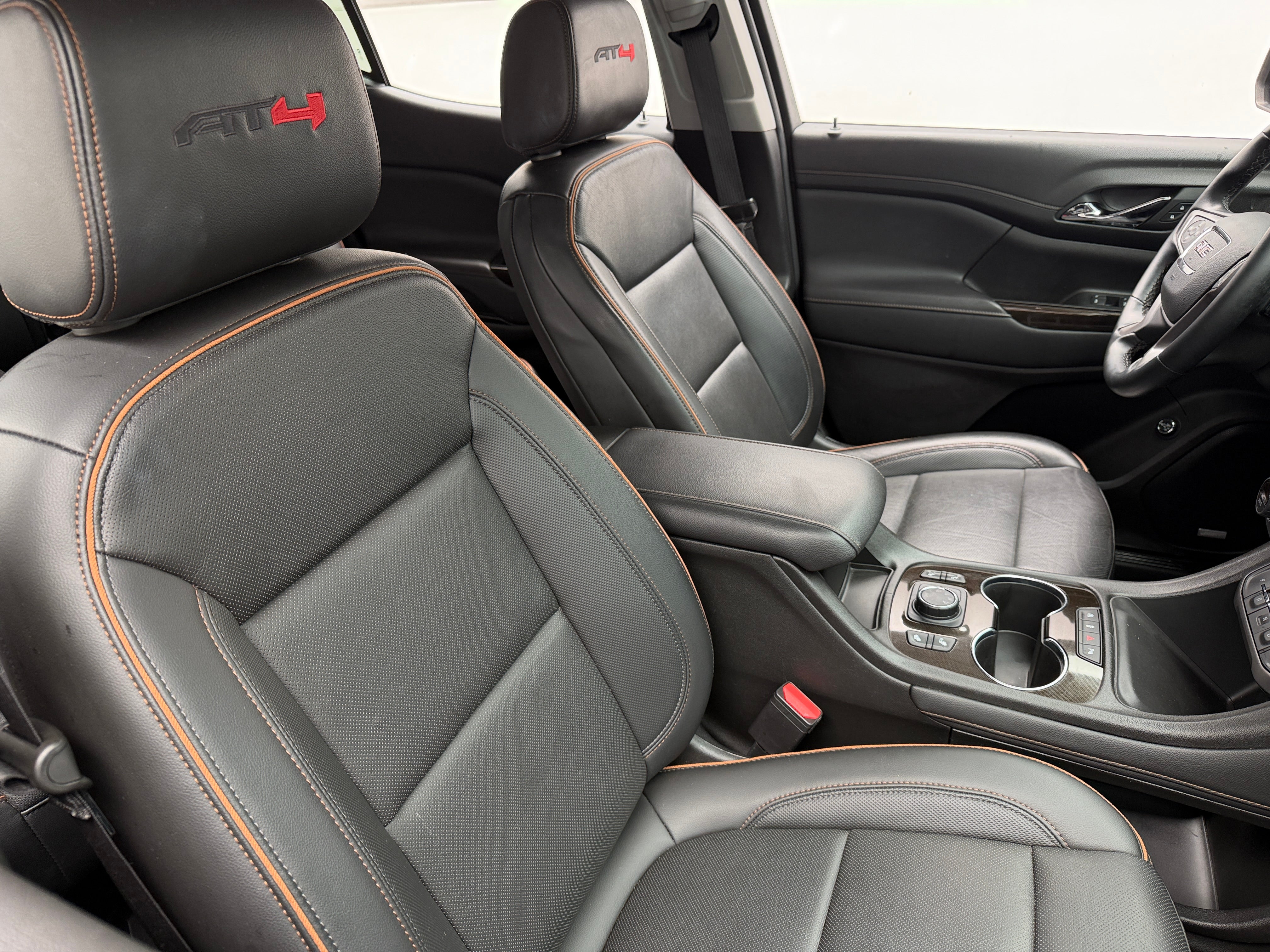 2023 GMC Acadia AT4 - Photo 9