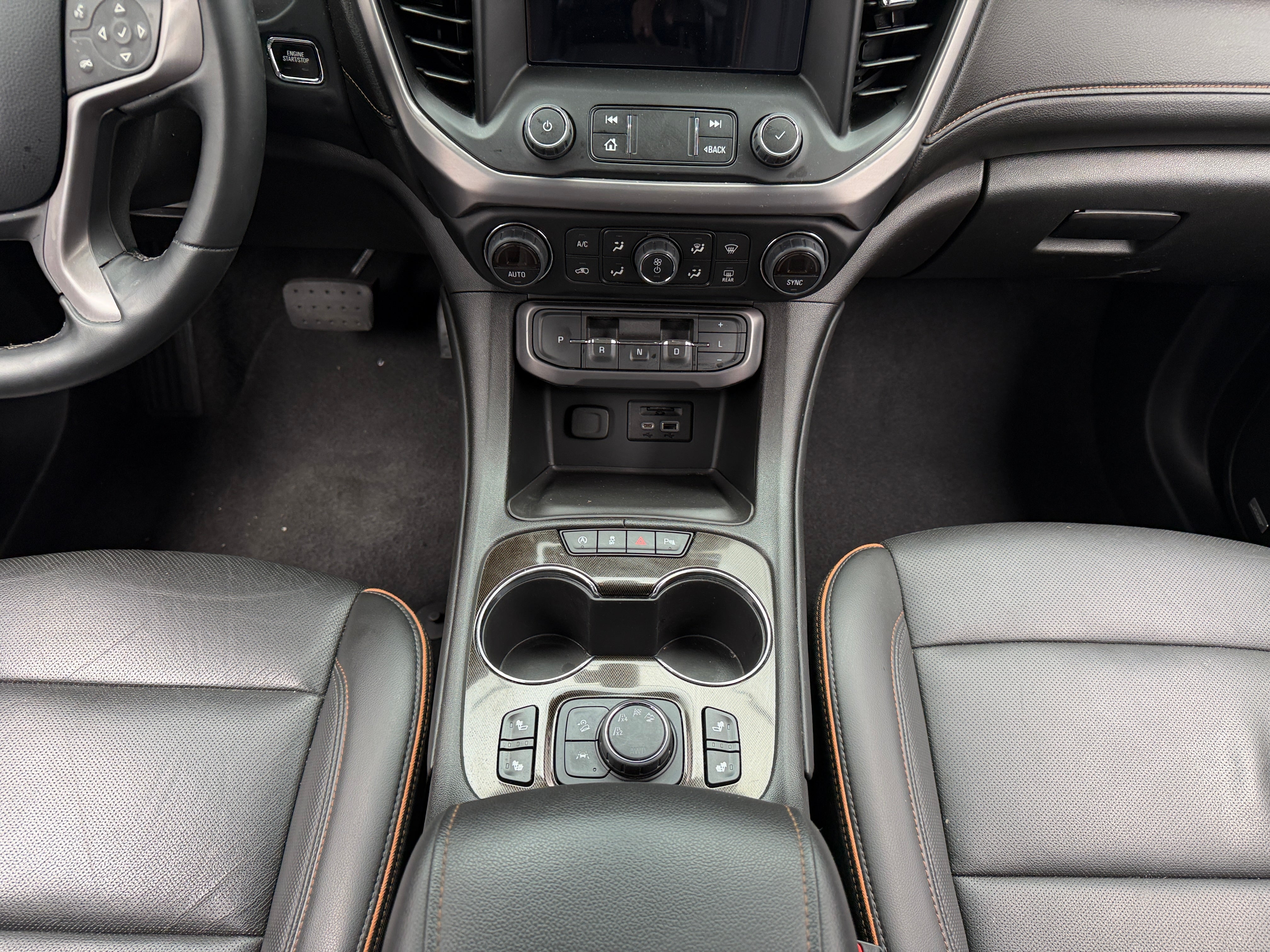 2023 GMC Acadia AT4 - Photo 7