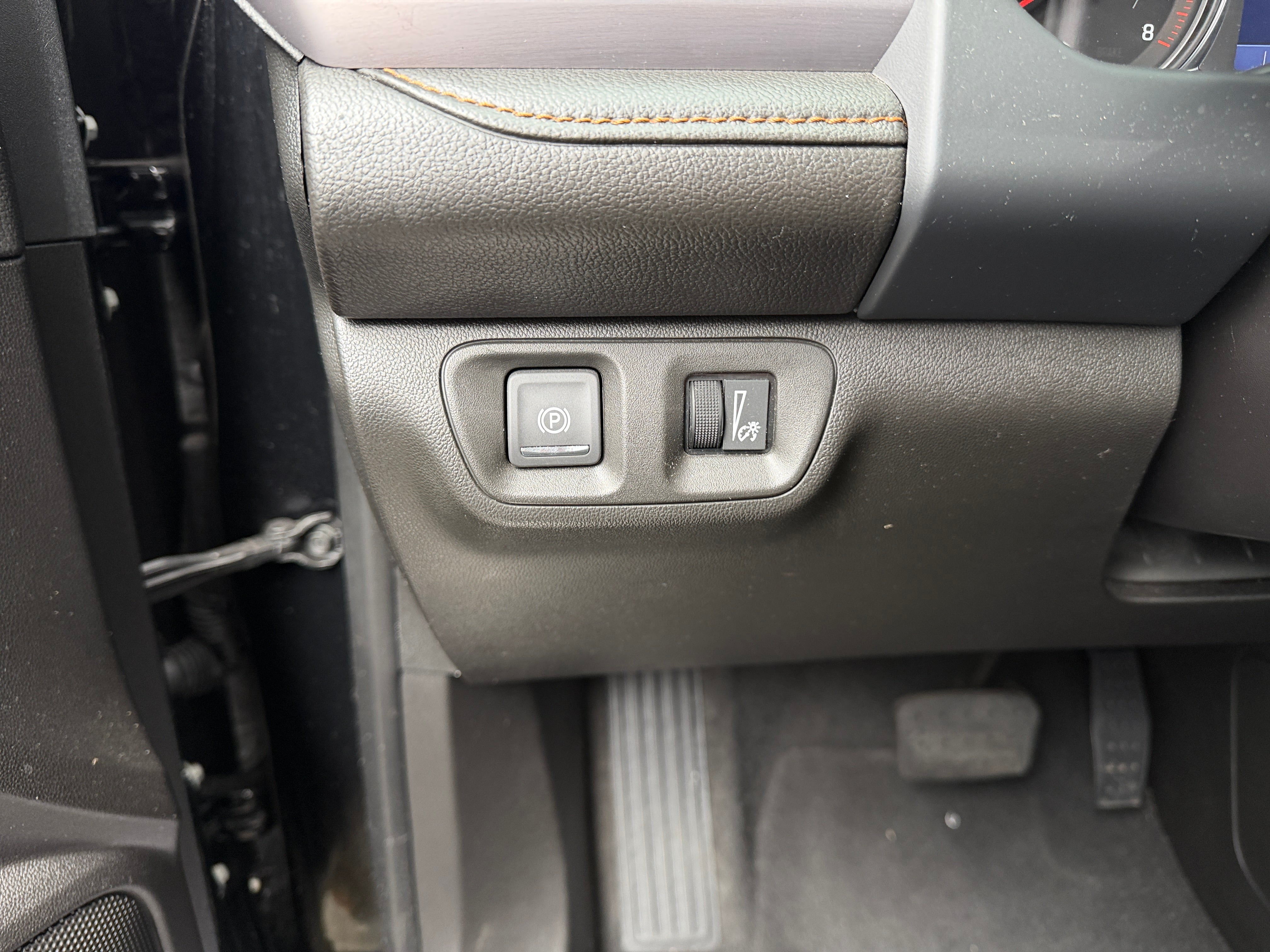 2023 GMC Acadia AT4 - Photo 14