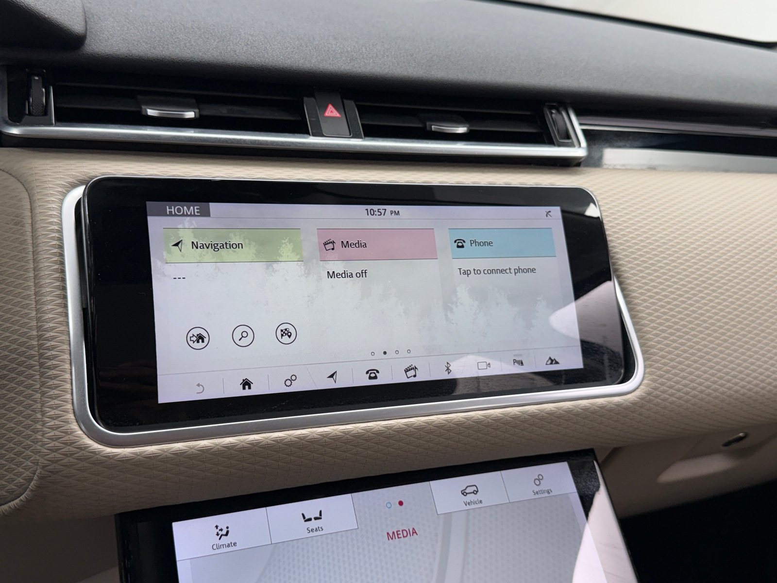 Thumbnail: 2020 Land Rover Range Rover Velar - 3