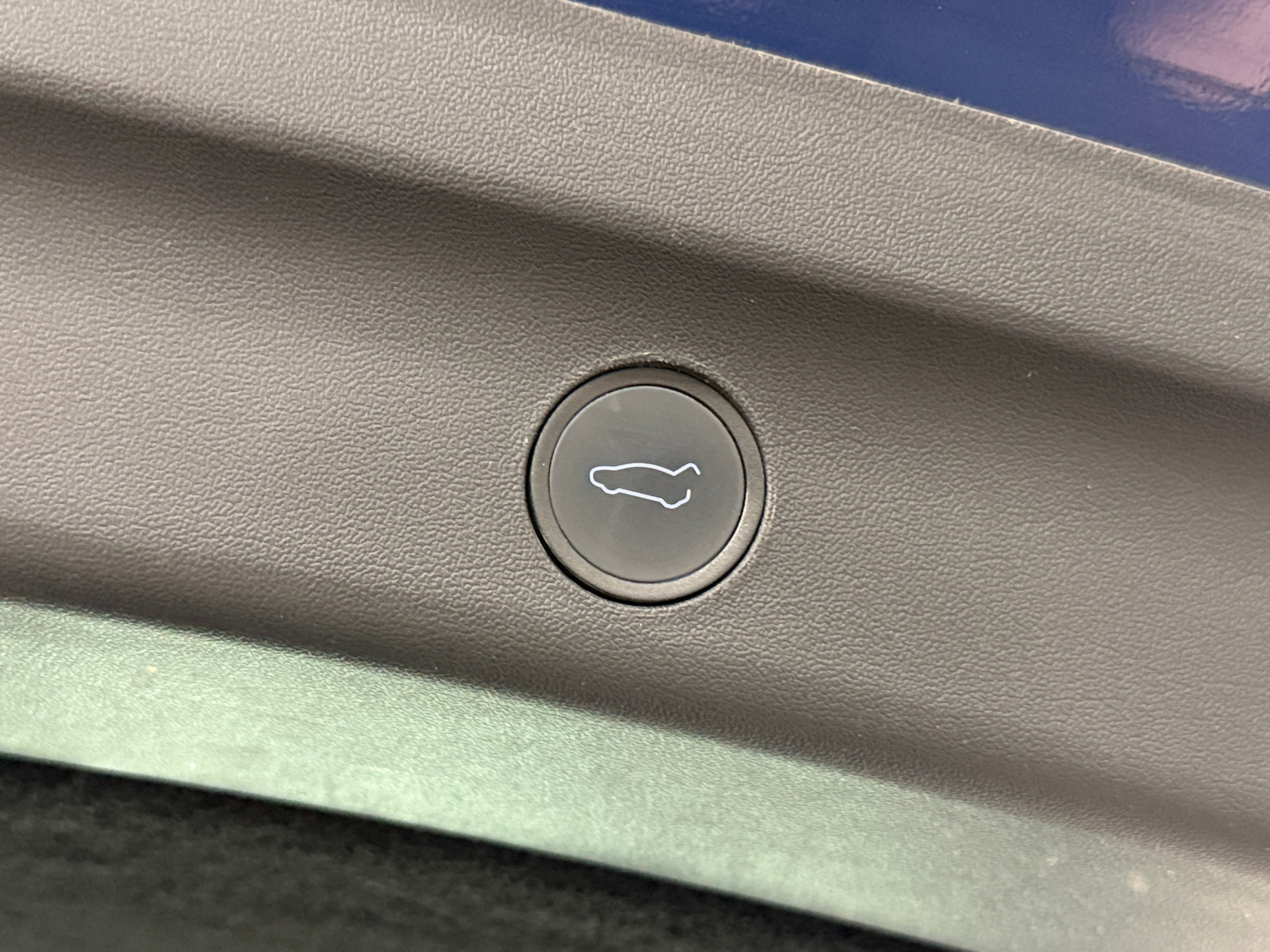 Used 2022 Tesla Model Y Long Range with VIN 7SAYGDEE2NA004098 for sale in Auburn, WA