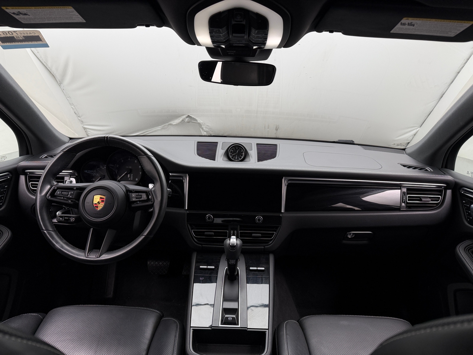 Thumbnail: 2022 Porsche Macan - 3