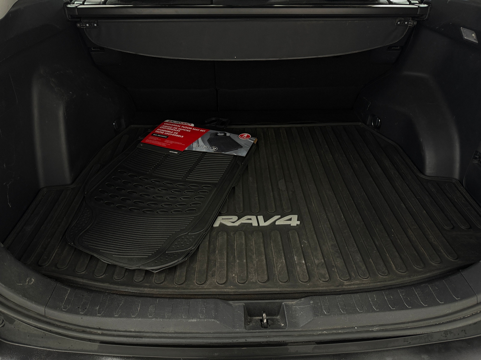 Thumbnail: 2021 Toyota RAV4 - 7