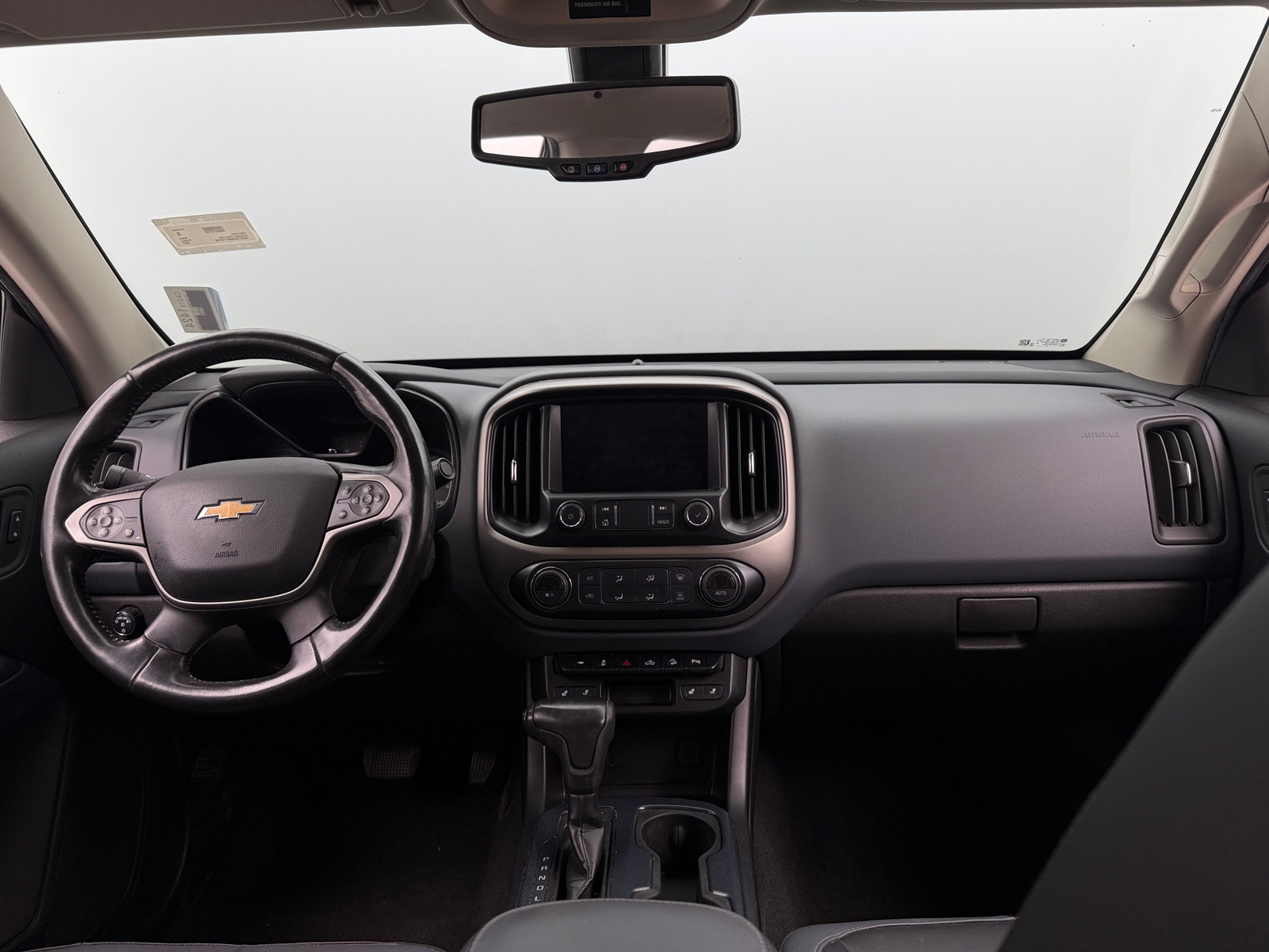 Thumbnail: 2021 Chevrolet Colorado - 3