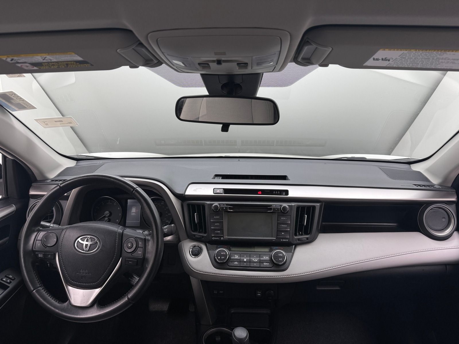 Thumbnail: 2018 Toyota RAV4 - 3