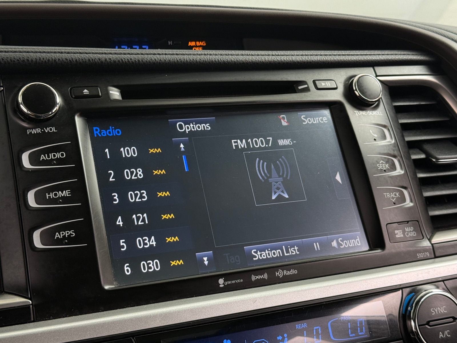 Thumbnail: 2018 Toyota Highlander - 4