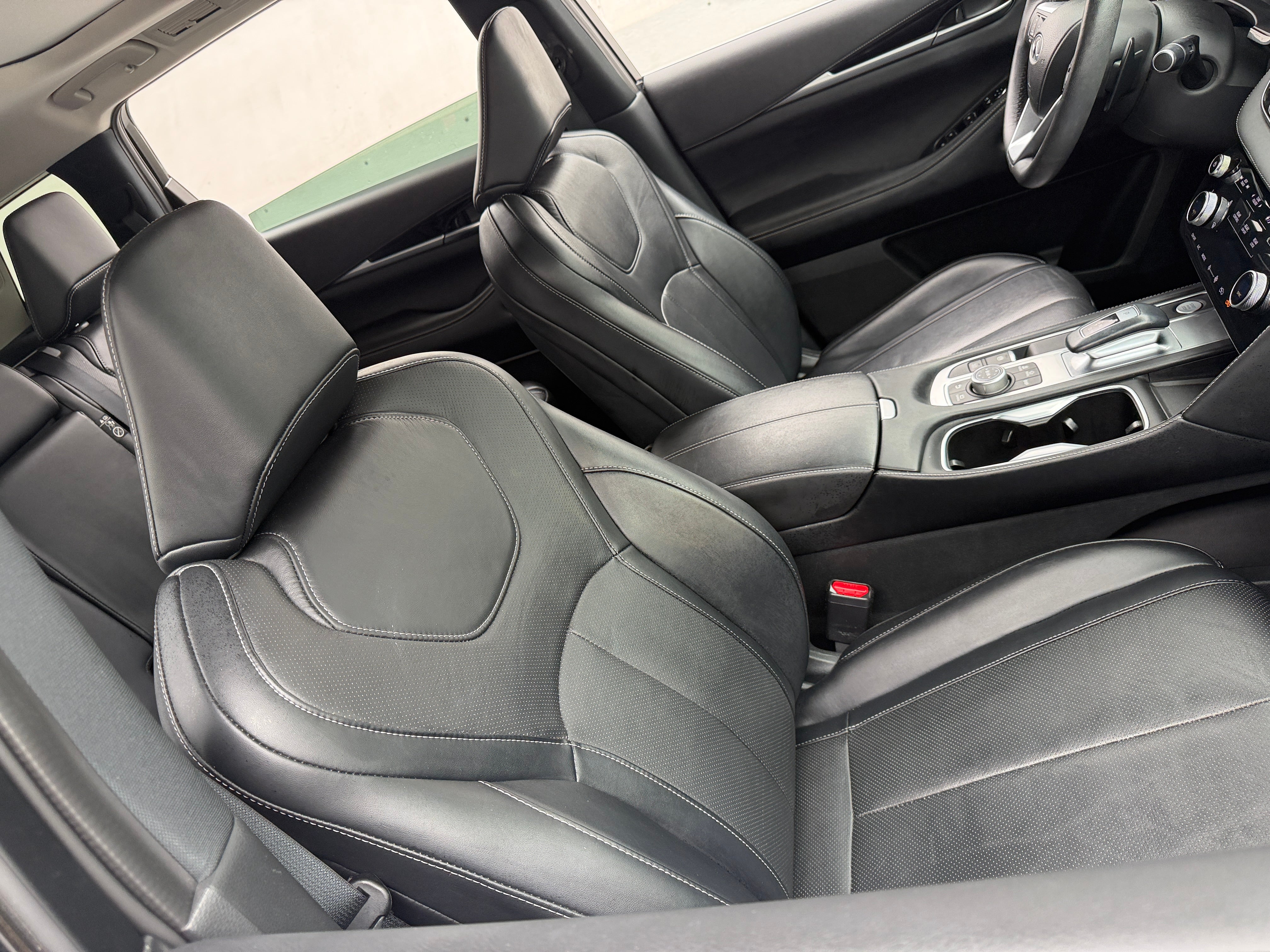 2024 INFINITI QX60 PURE