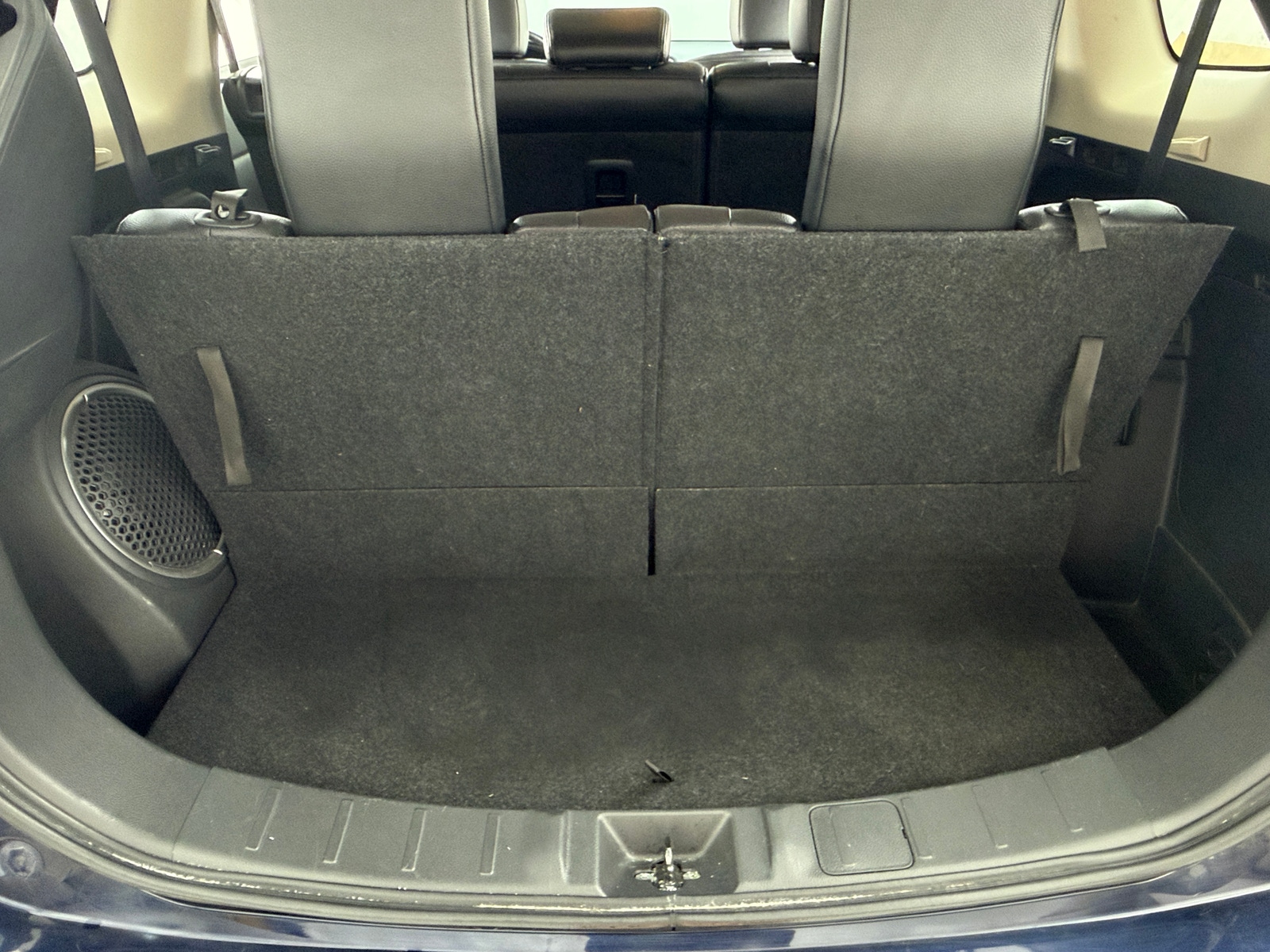 Thumbnail: 2017 Mitsubishi Outlander - 7