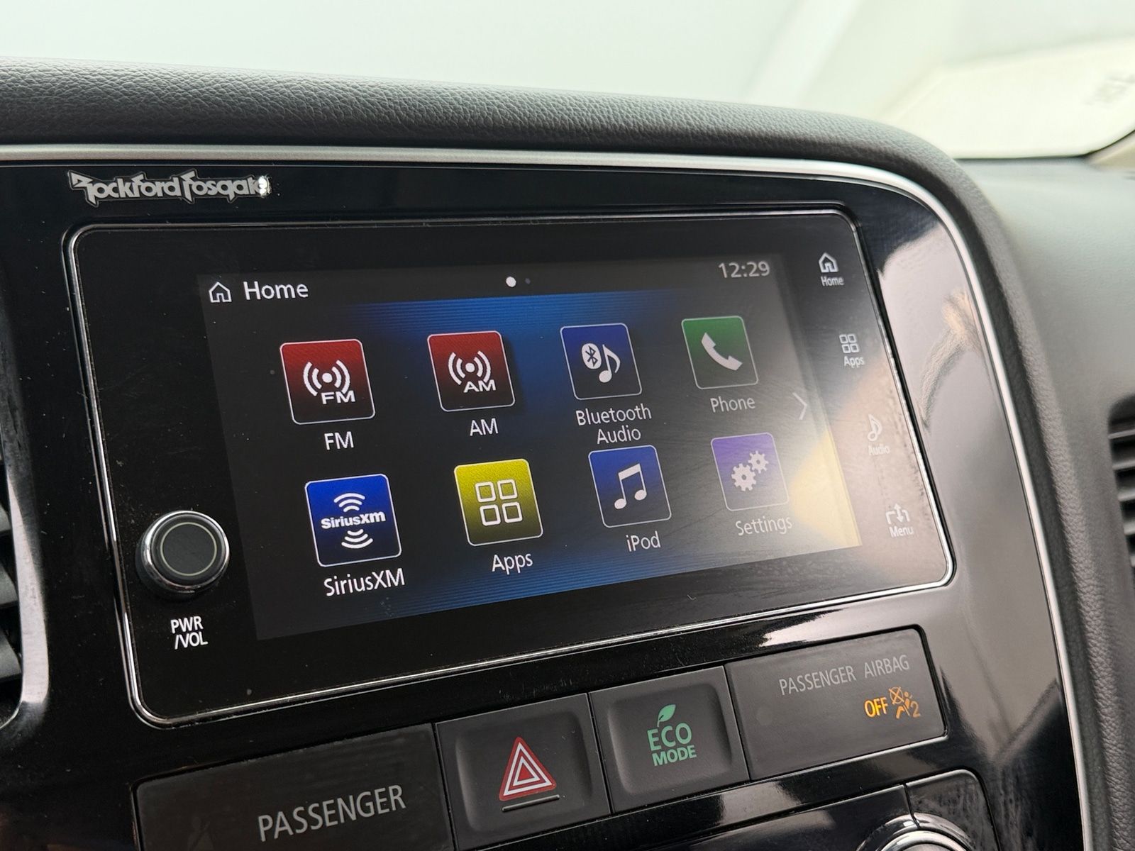 Thumbnail: 2017 Mitsubishi Outlander - 4