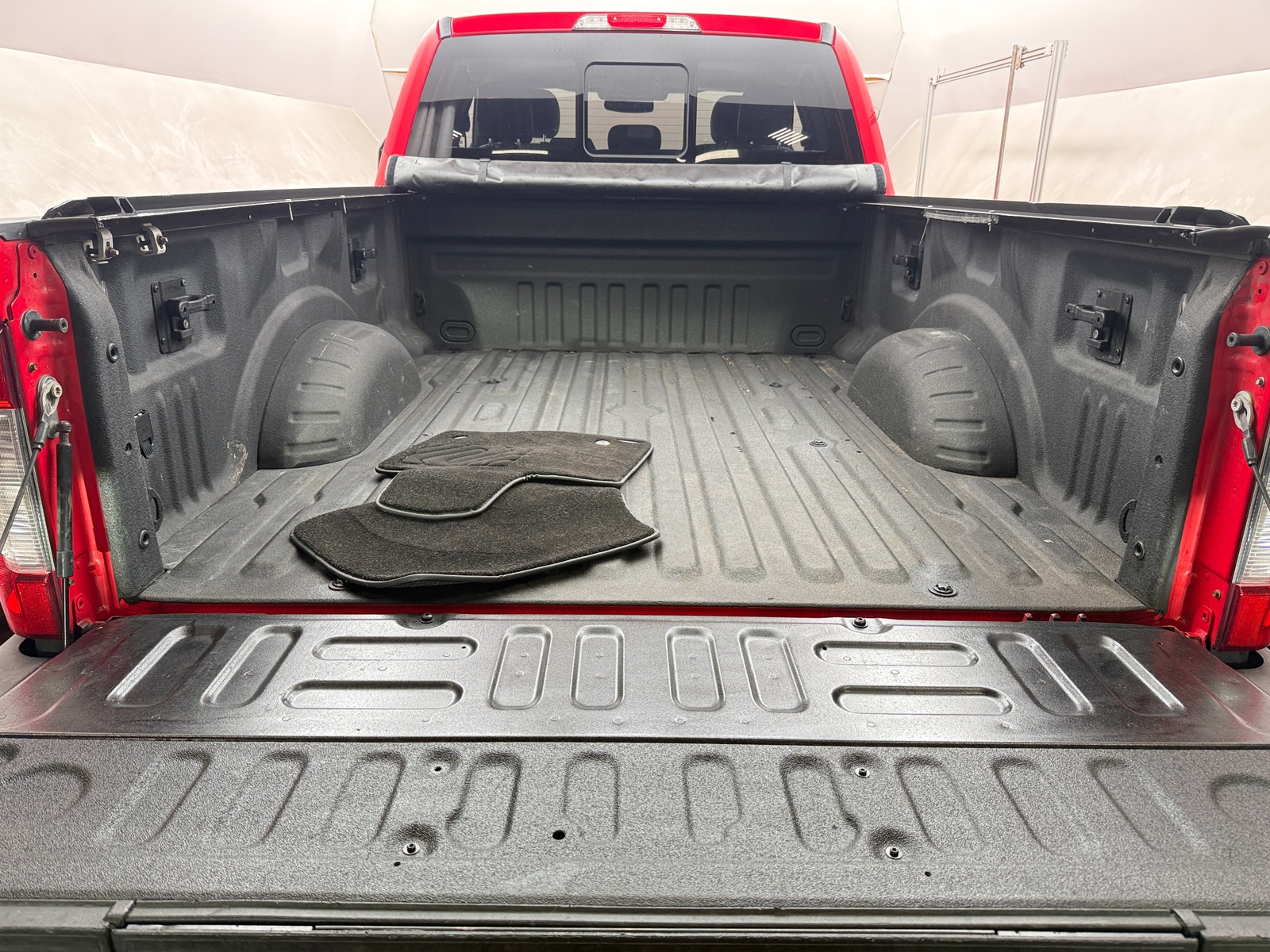 Thumbnail: 2017 Ford Econoline - 6