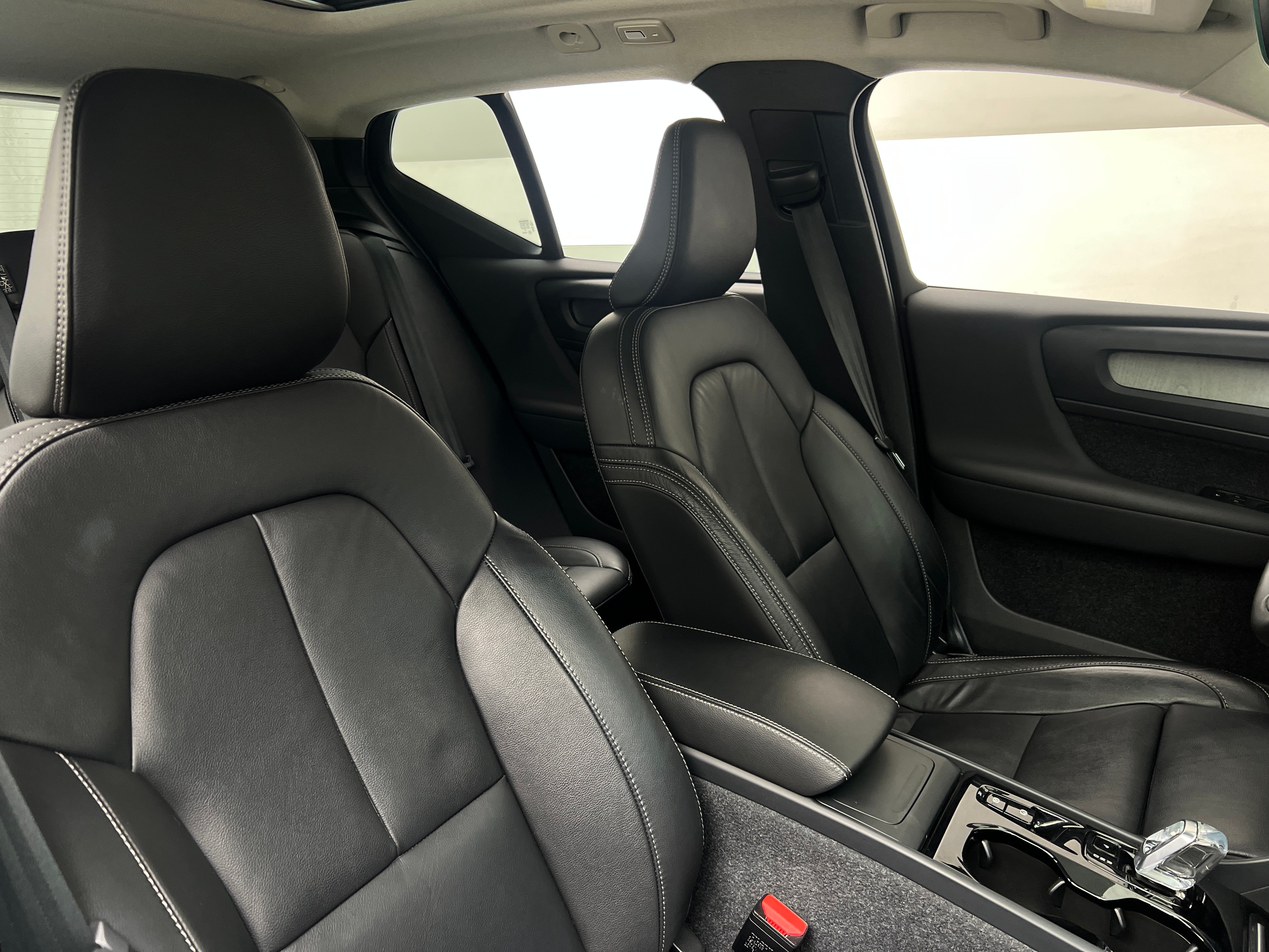 2023 Volvo XC40