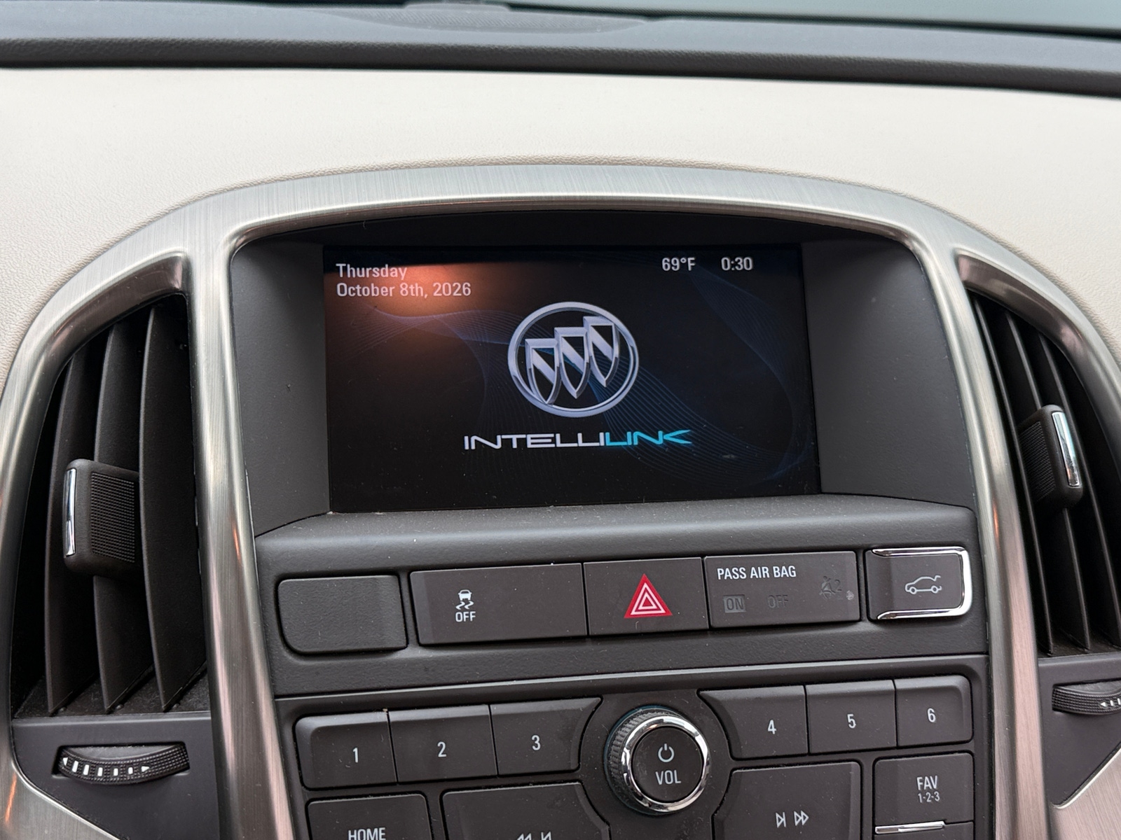 Thumbnail: 2016 Buick Verano - 4