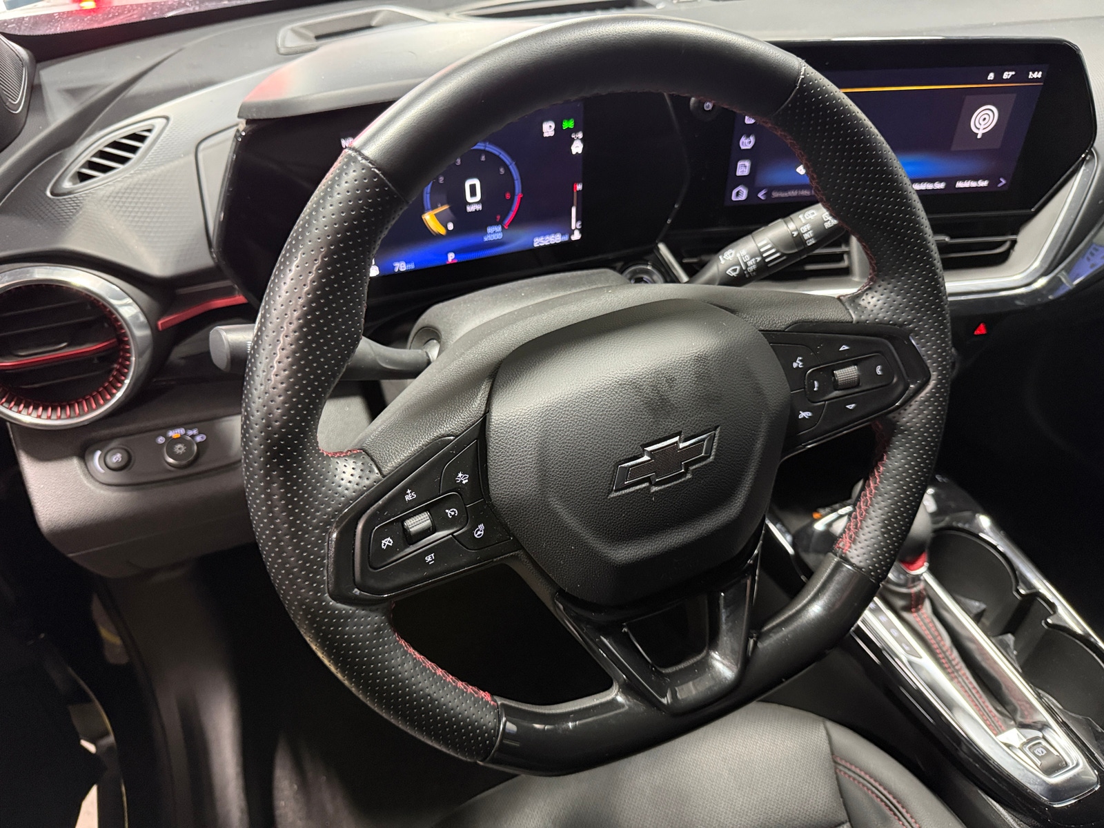 Thumbnail: 2024 Chevrolet Trax - 4