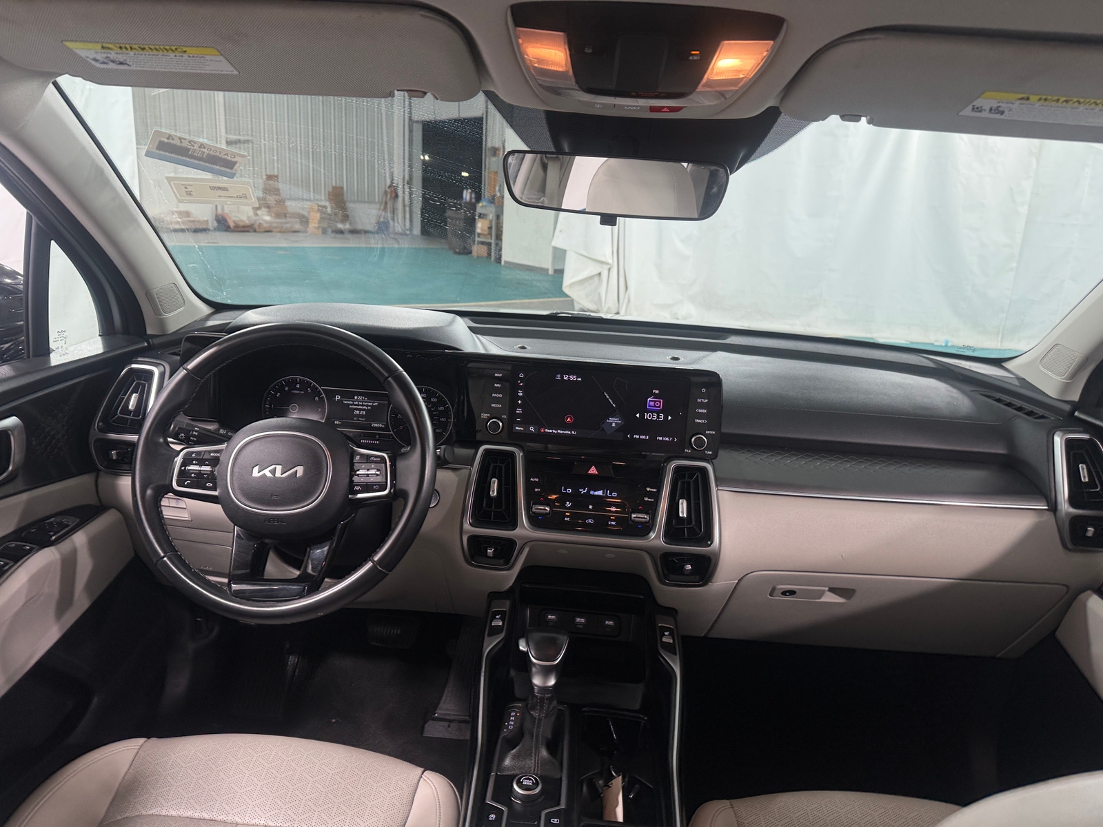 Thumbnail: 2022 Kia Sorento - 2