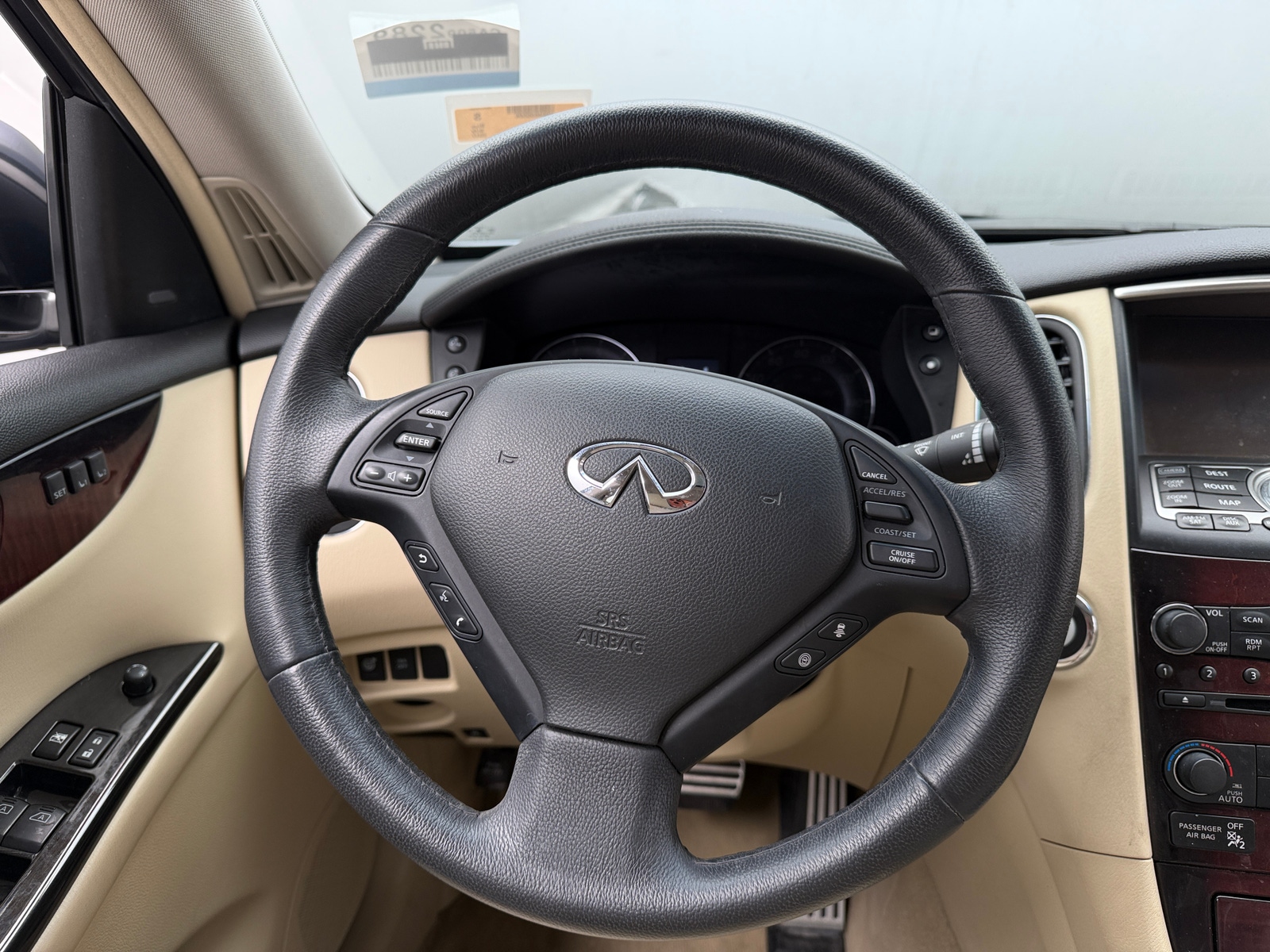 Thumbnail: 2017 INFINITI QX50 - 4