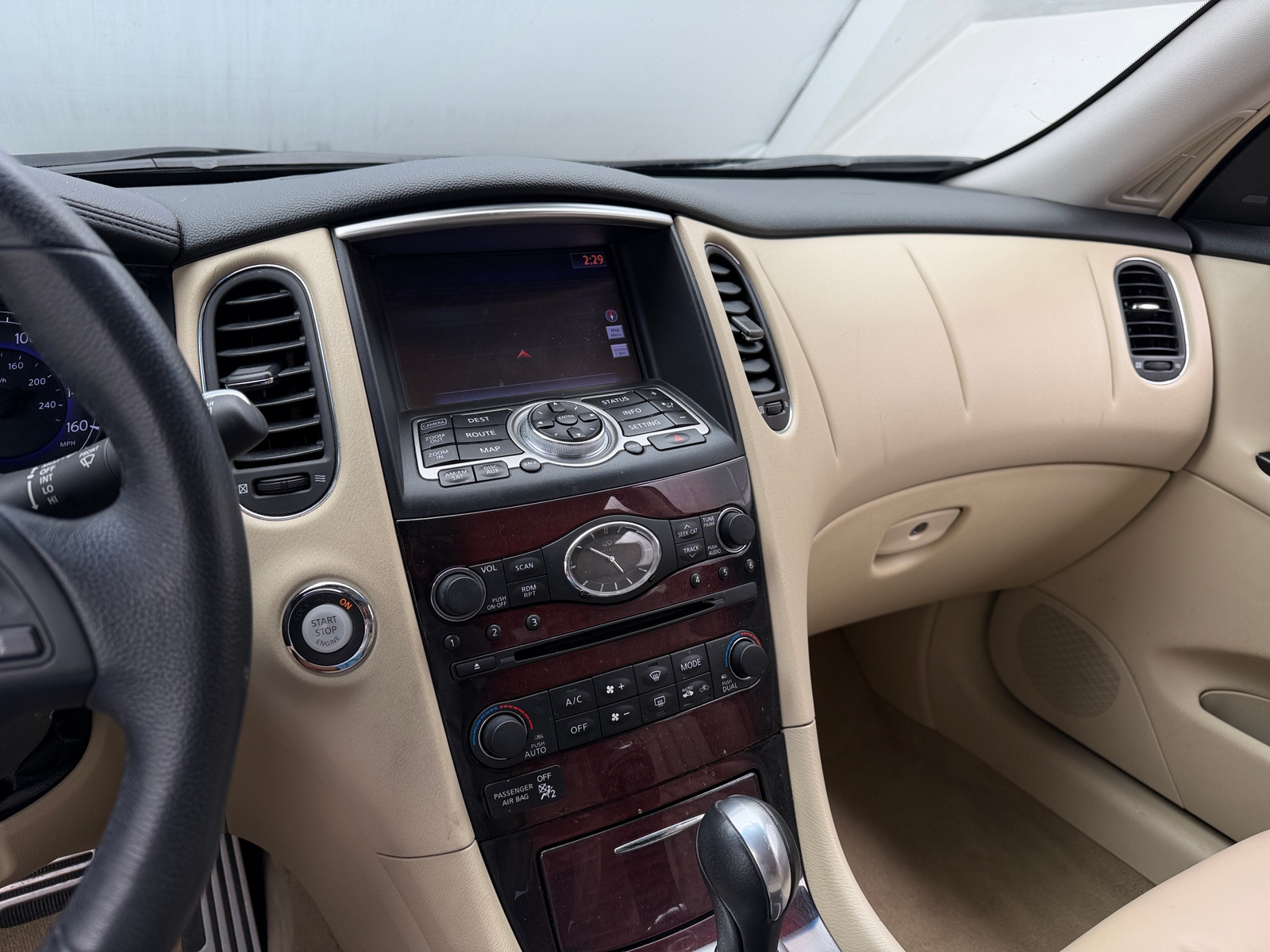 Thumbnail: 2017 INFINITI QX50 - 3