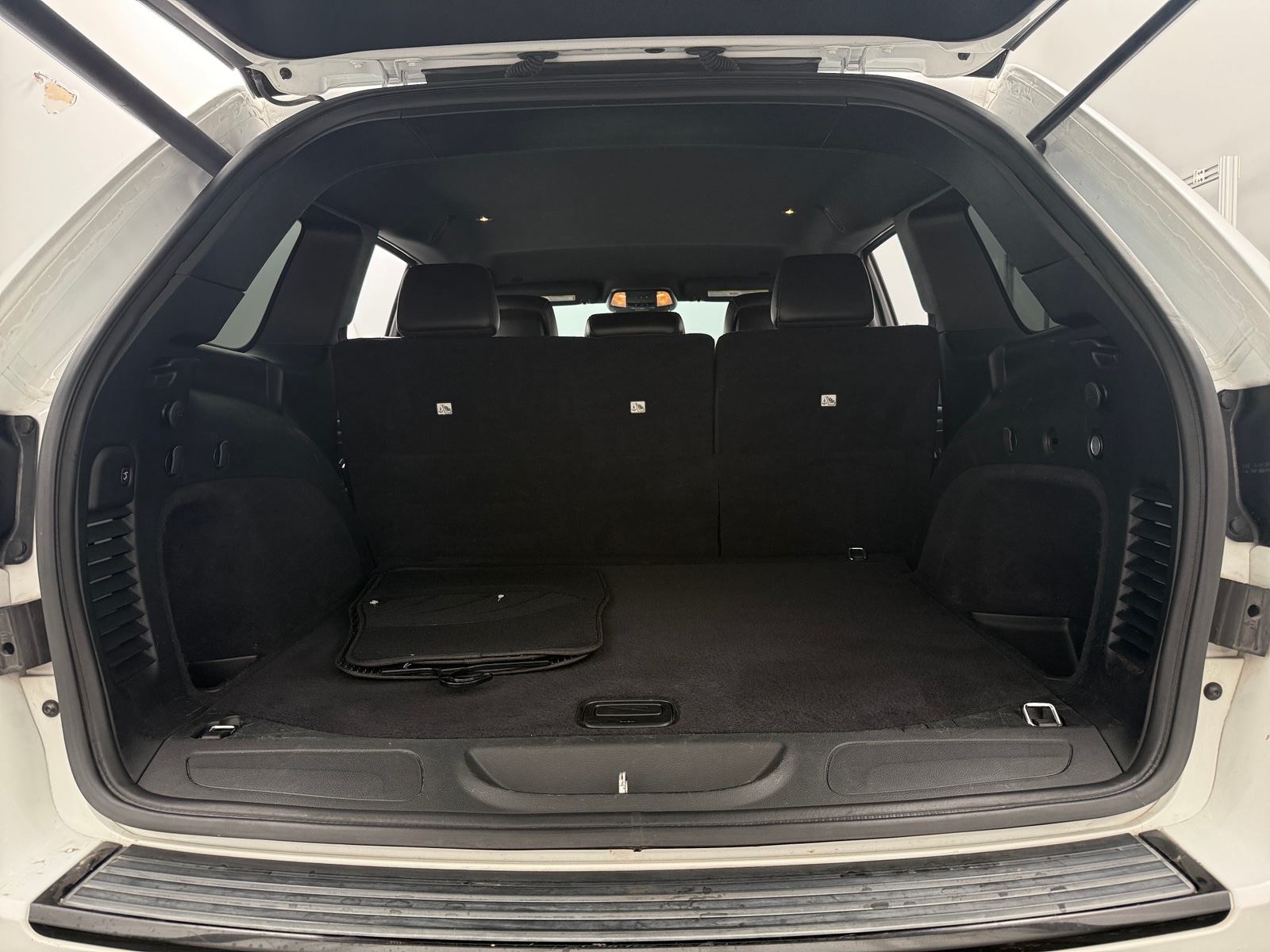Thumbnail: 2018 Jeep Grand Cherokee - 6