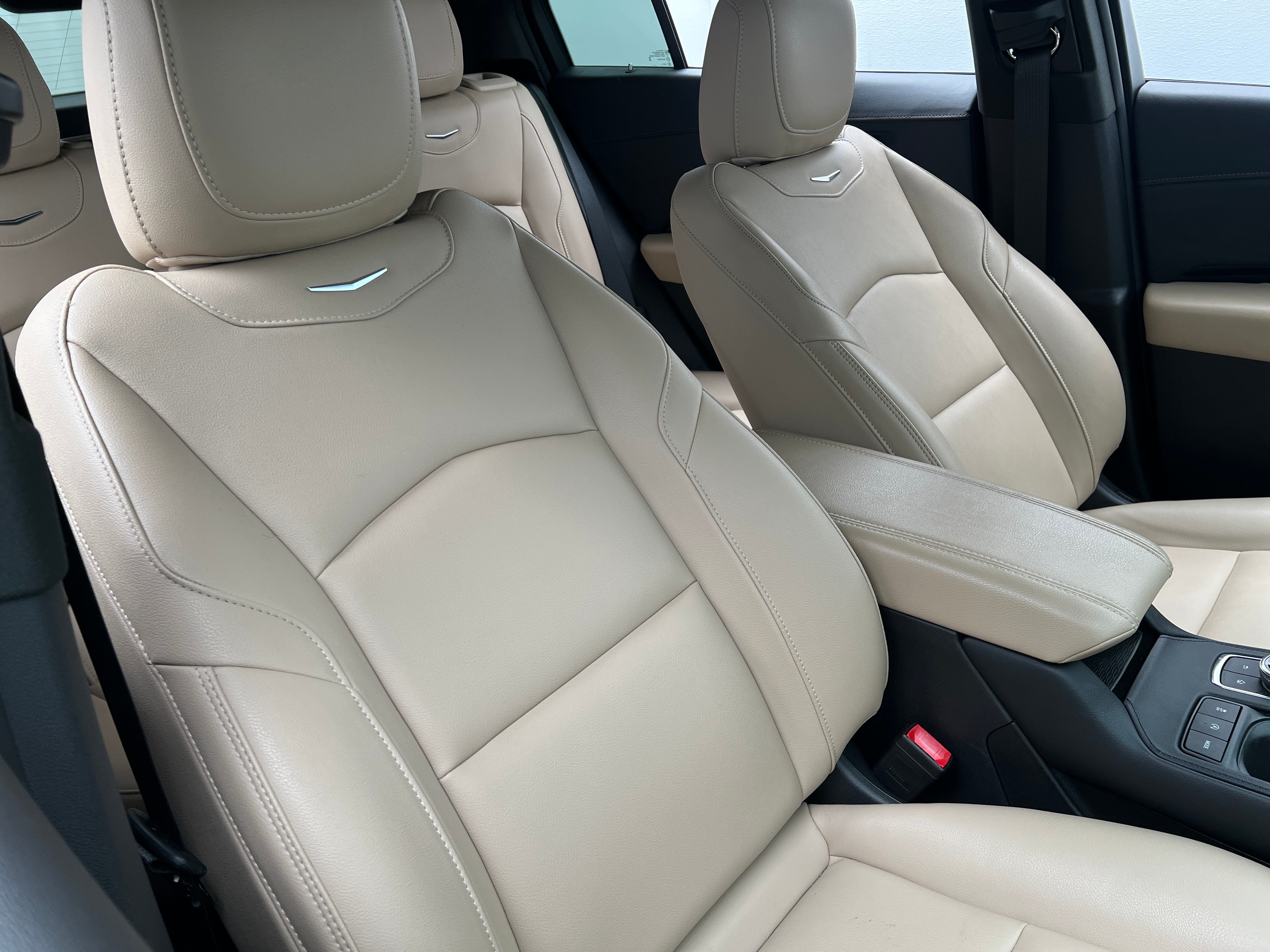 2024 Cadillac XT4 Luxury