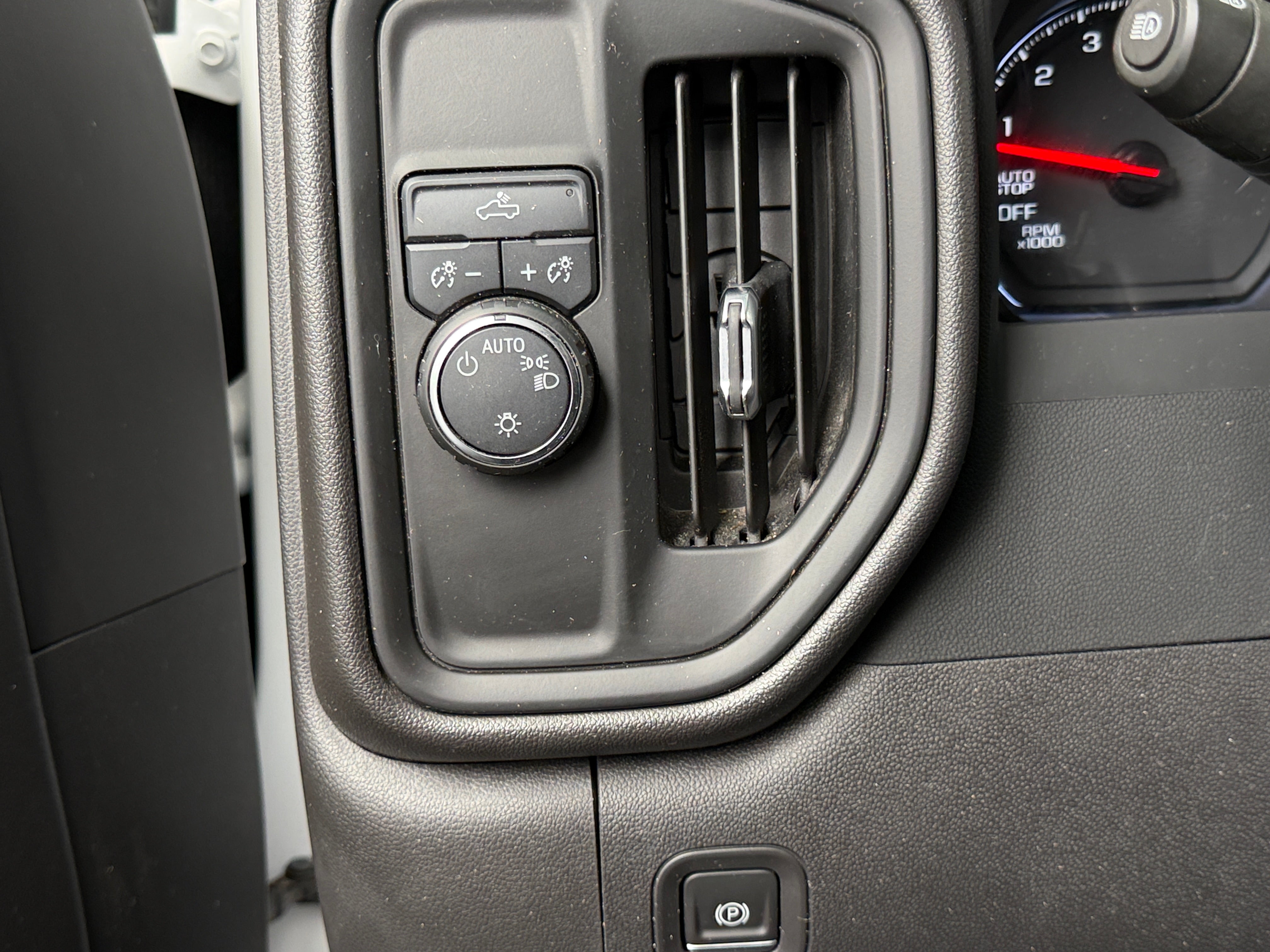 2024 Chevrolet Silverado 1500 Work Truck - Photo 8