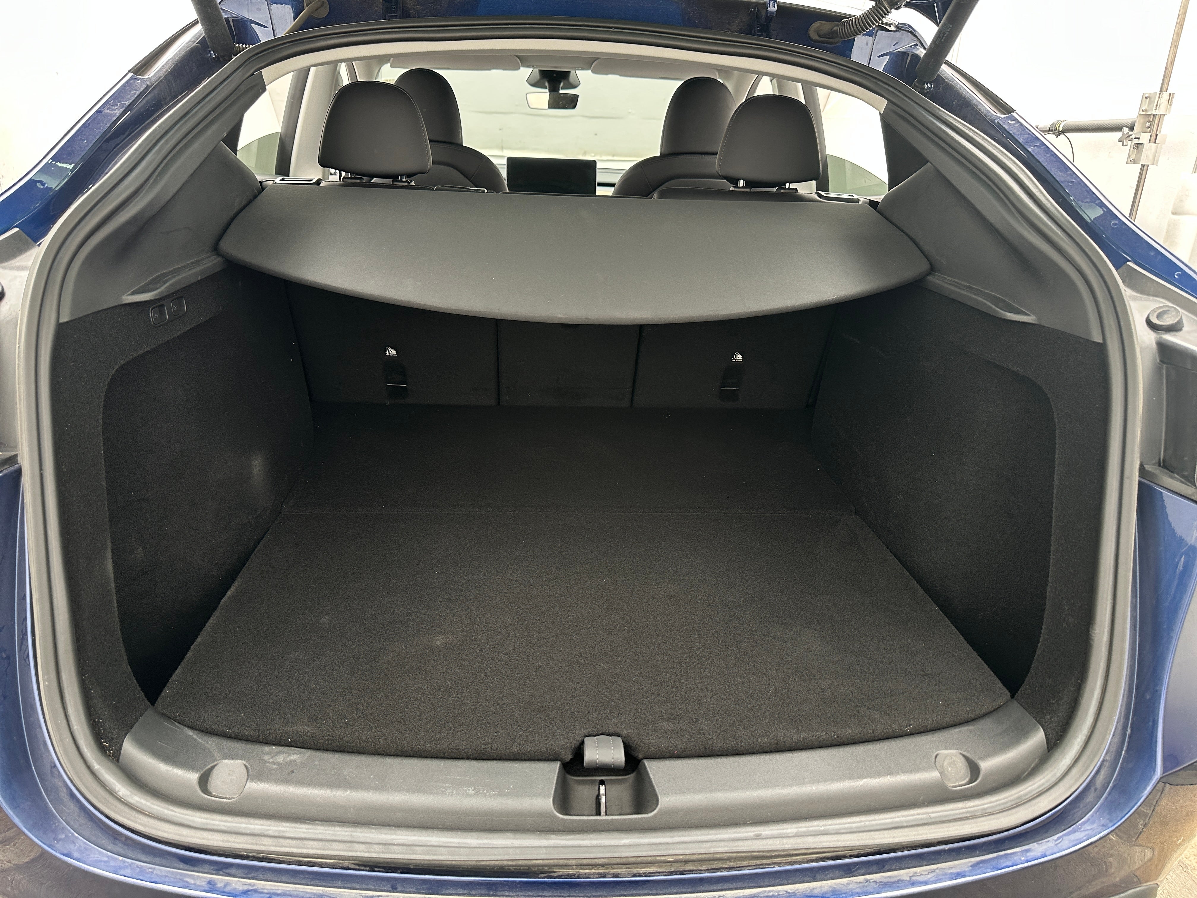 Used 2023 Tesla Model Y Long Range with VIN 7SAYGDEEXPA160778 for sale in Oak Creek, WI