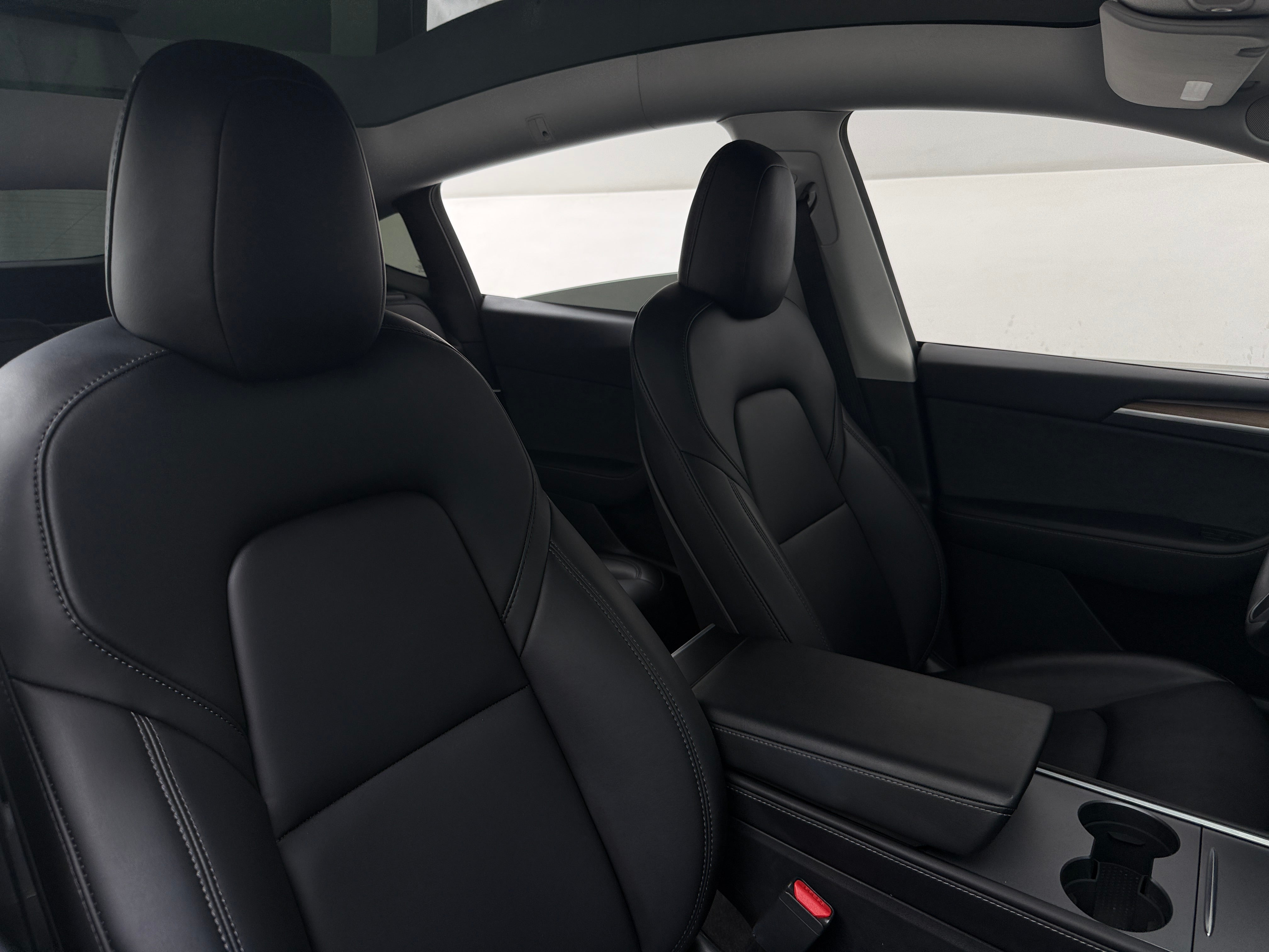 Used 2022 Tesla Model Y Performance with VIN 7SAYGDEF7NF492282 for sale in Oak Creek, WI