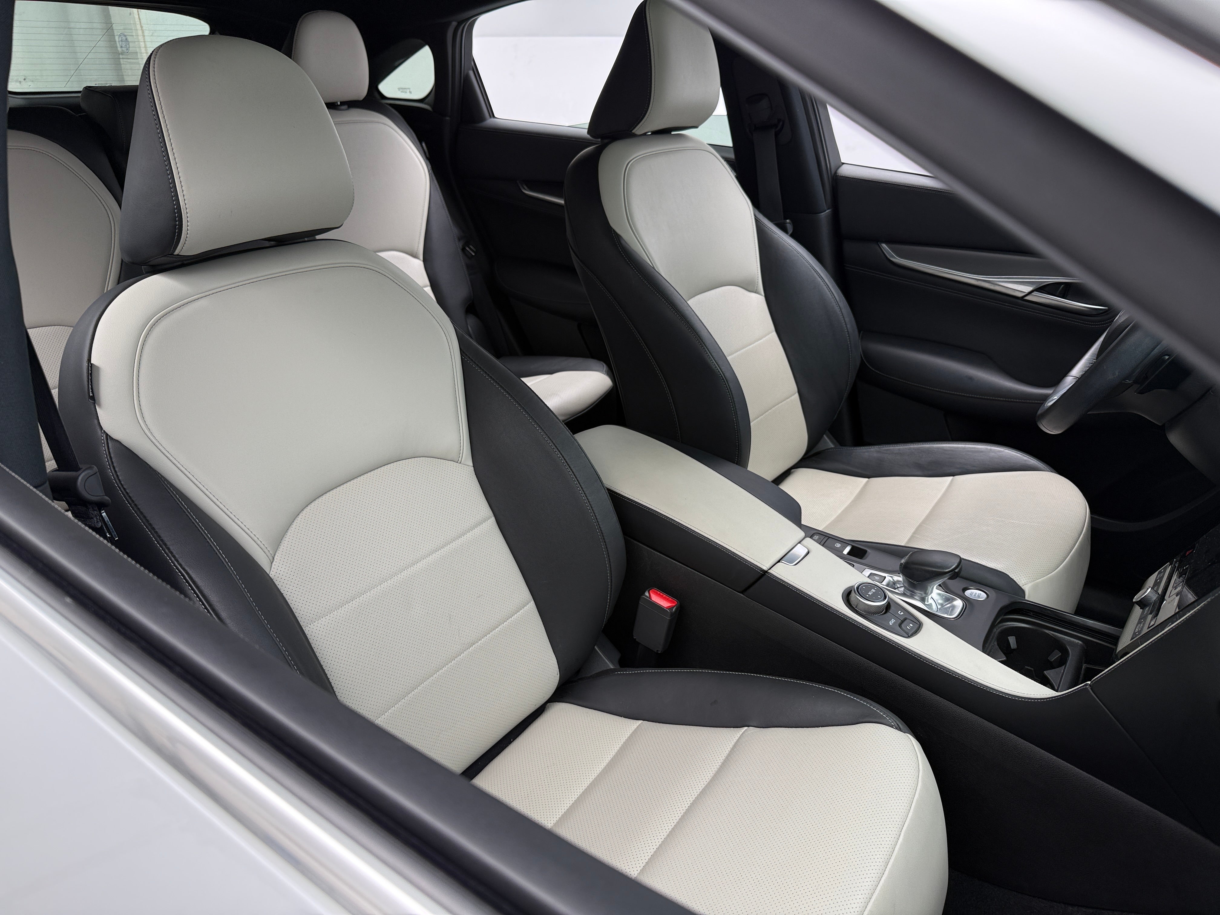 2023 INFINITI QX55