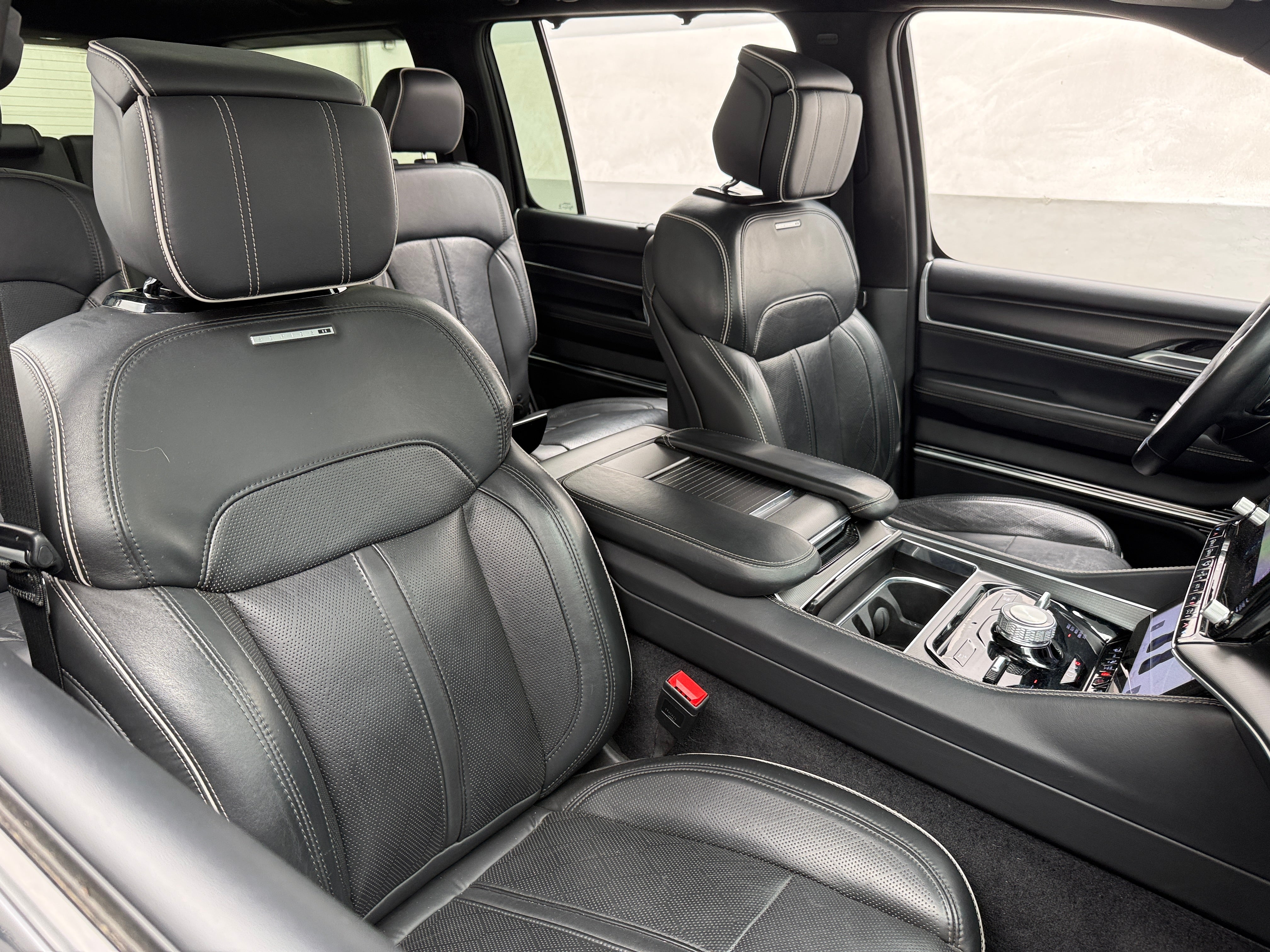 2024 Jeep Grand Wagoneer