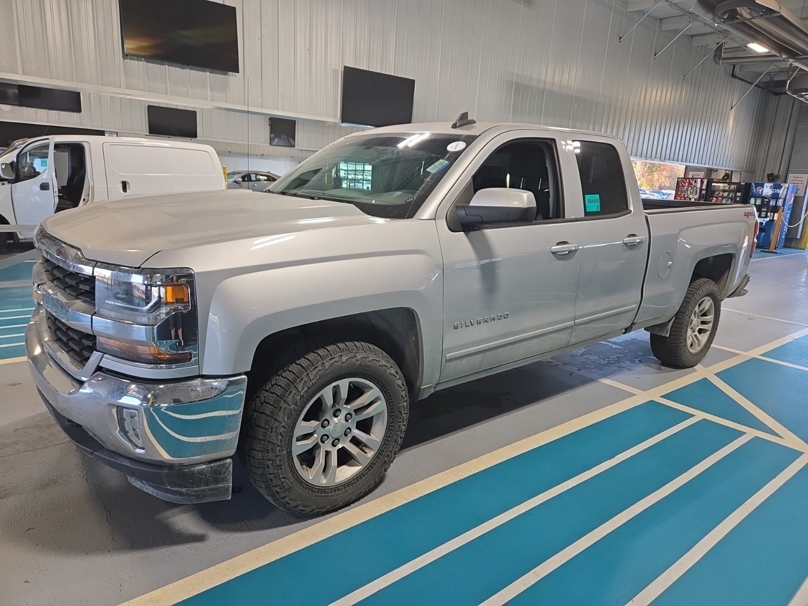 2018 Chevrolet Silverado 1500 4WD Double Cab 143.5" LT W/1lt