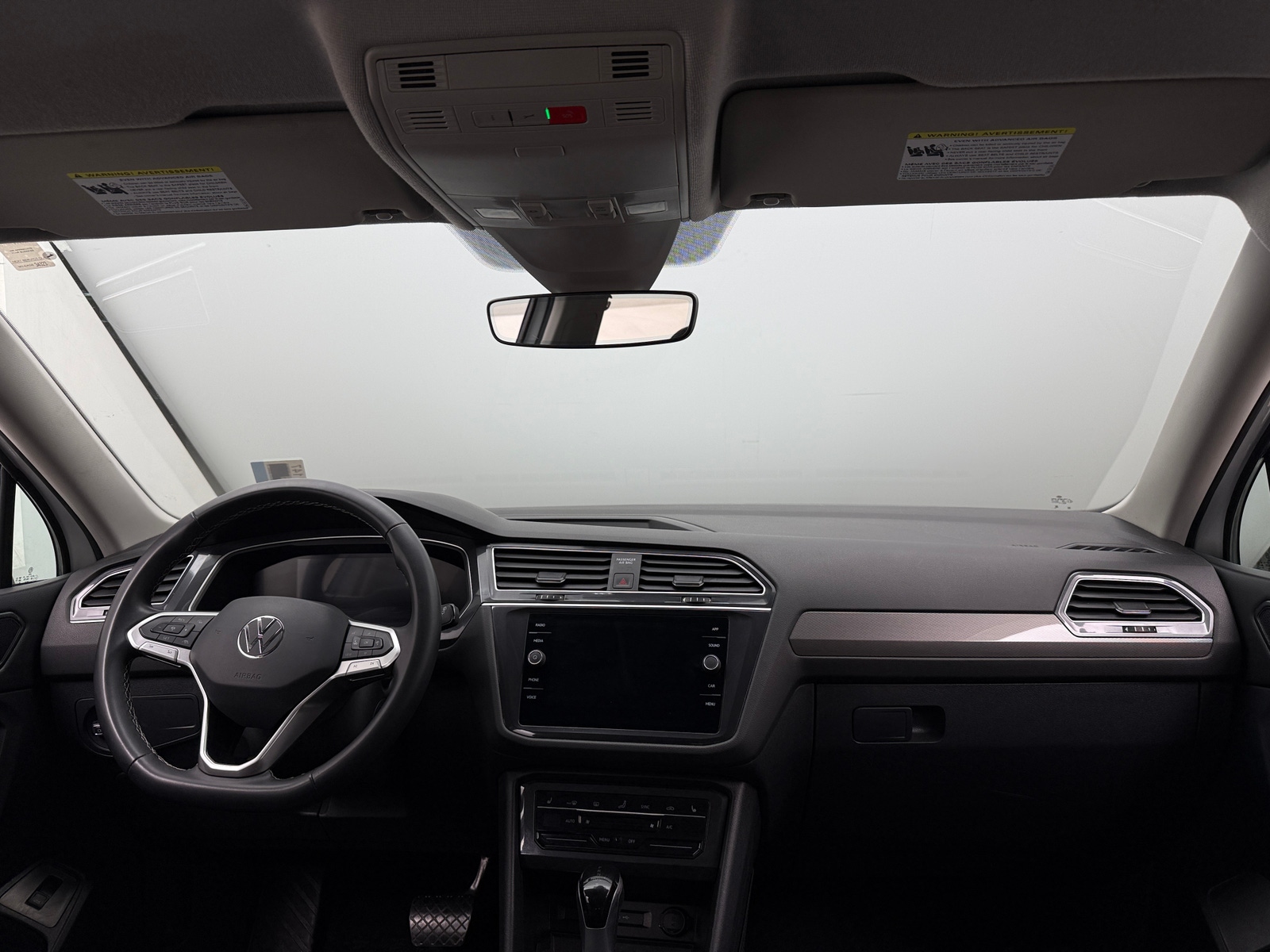 Thumbnail: 2024 Volkswagen Tiguan - 3