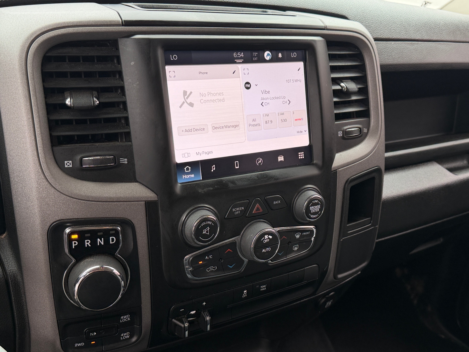 Thumbnail: 2024 RAM 1500 Classic - 4