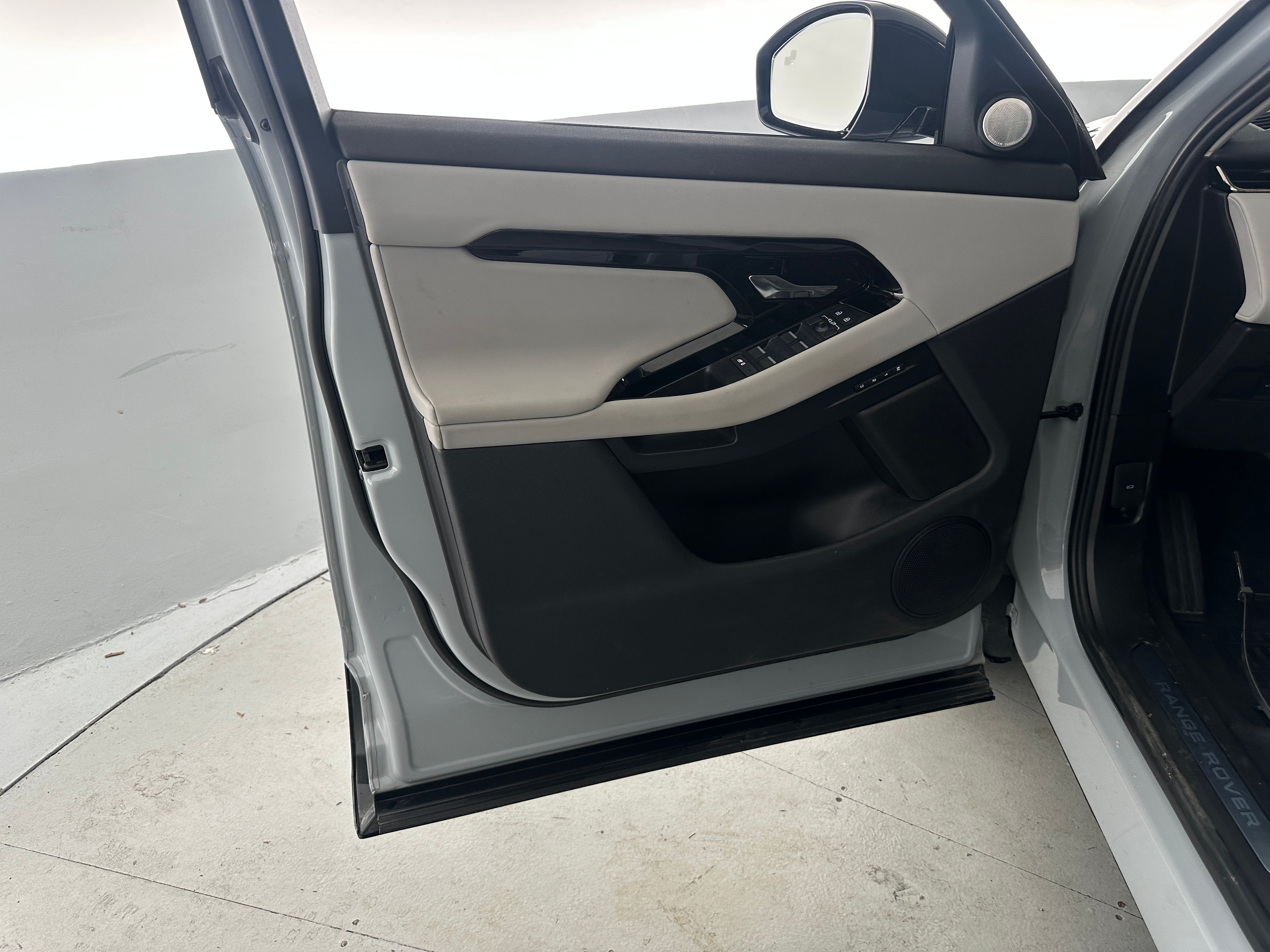 2024 Land Rover Range Rover Evoque